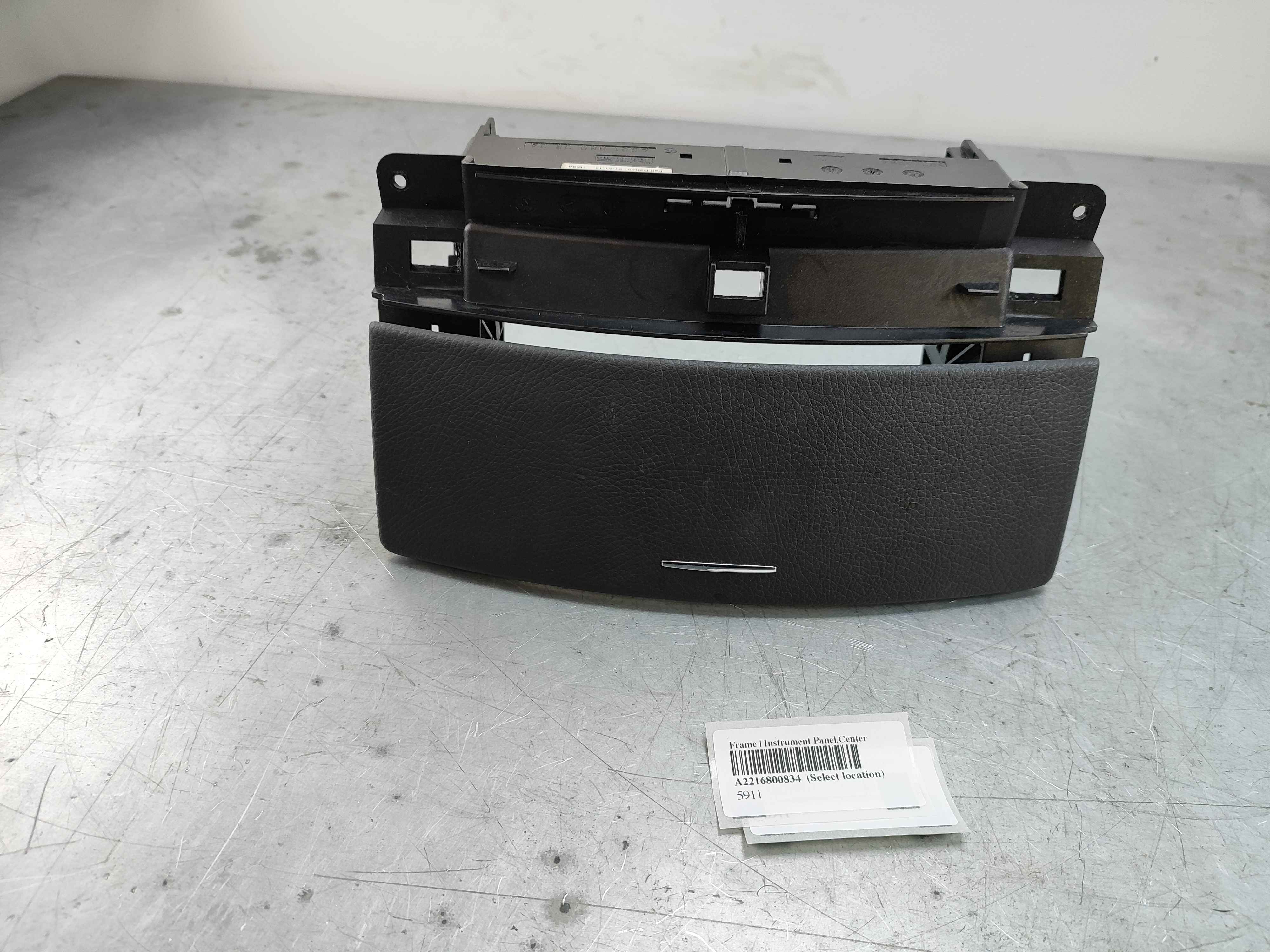 Frame | Instrument Panel,Center