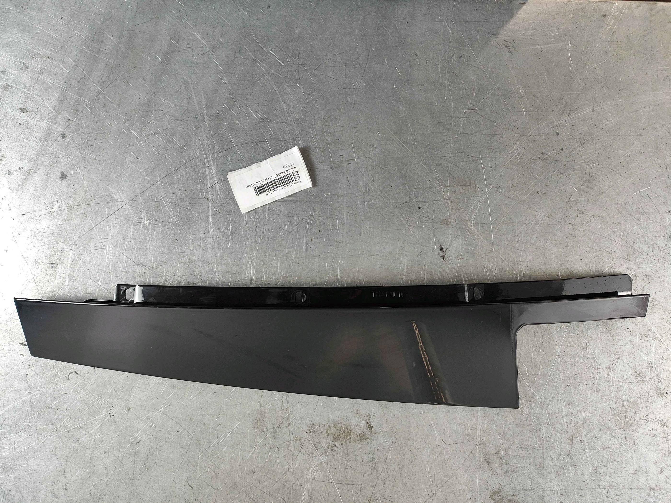 Trim | B-Pillar Gap, Left