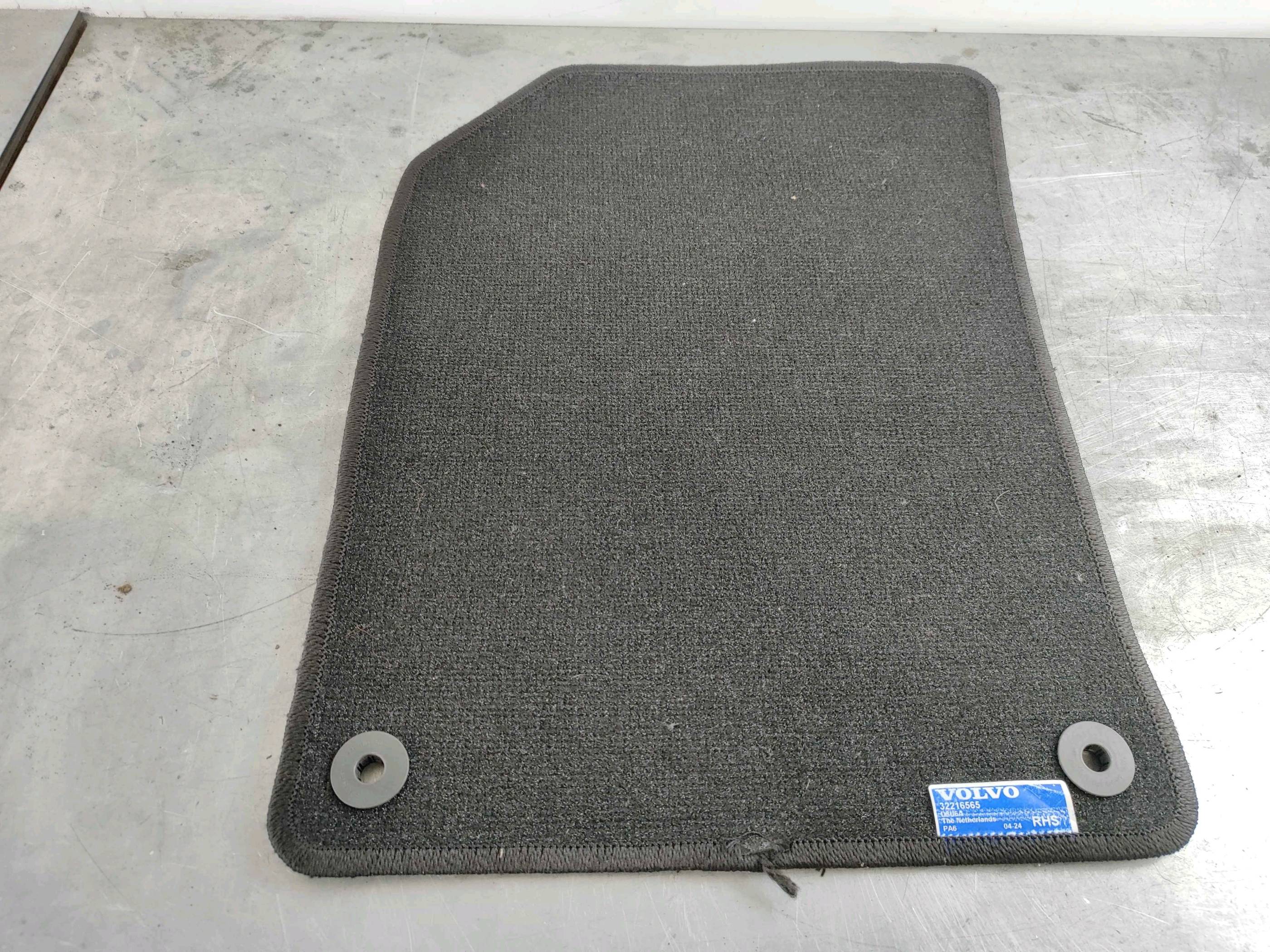 Volvo 32216565