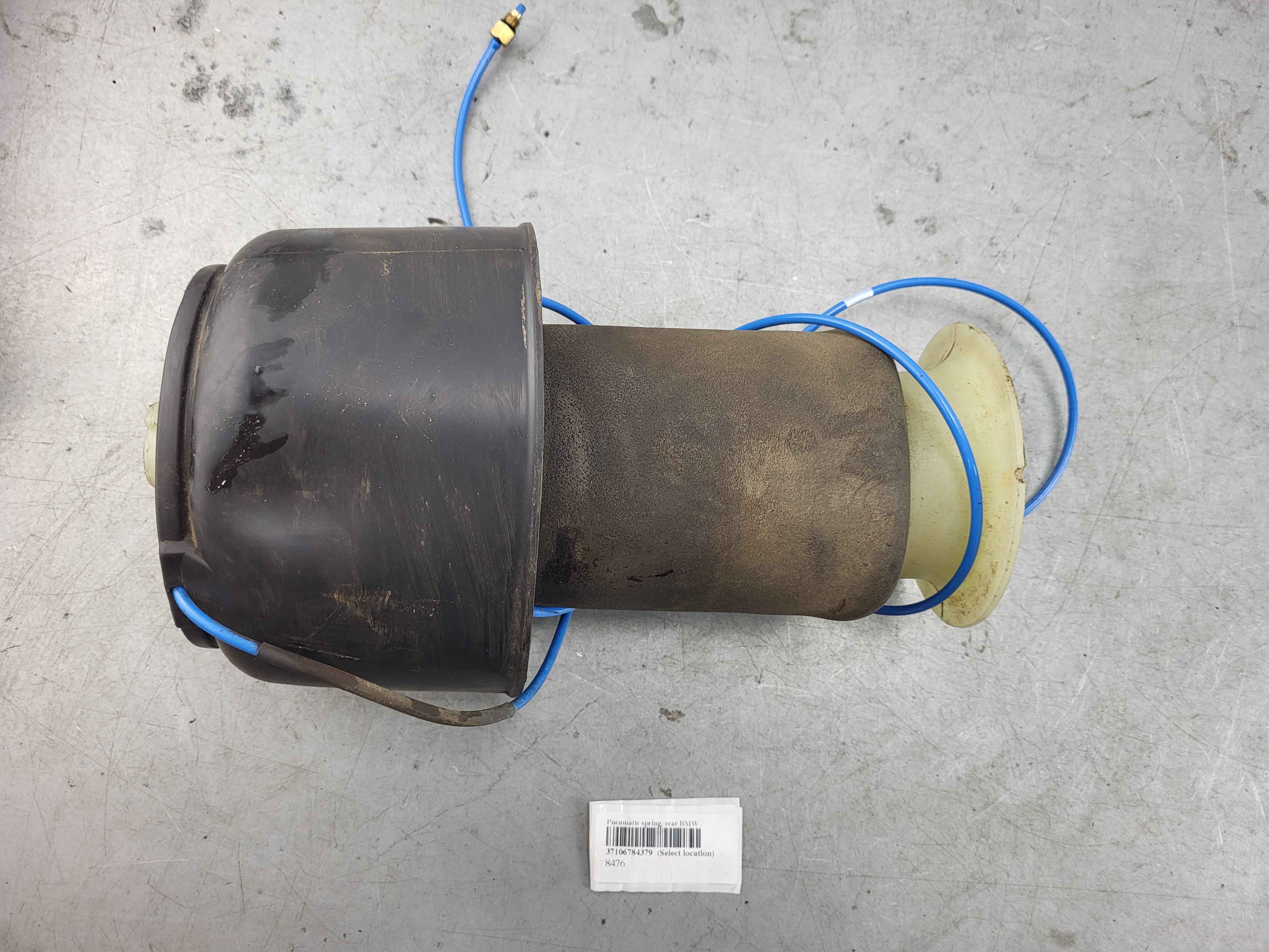 Pneumatic spring, rear BMW