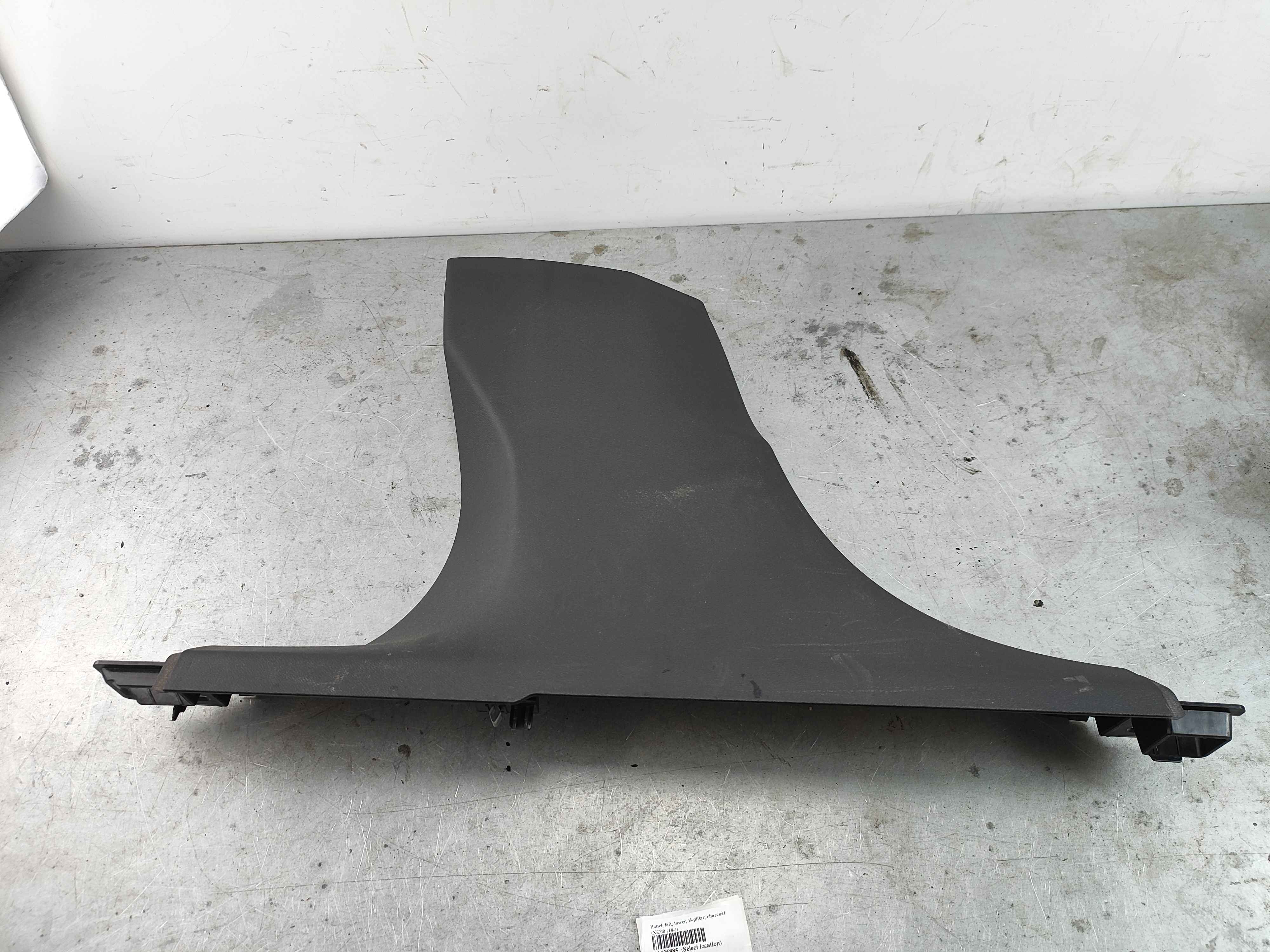 Panel, left, lower, B-pillar, charcoal (XC60 (18-))