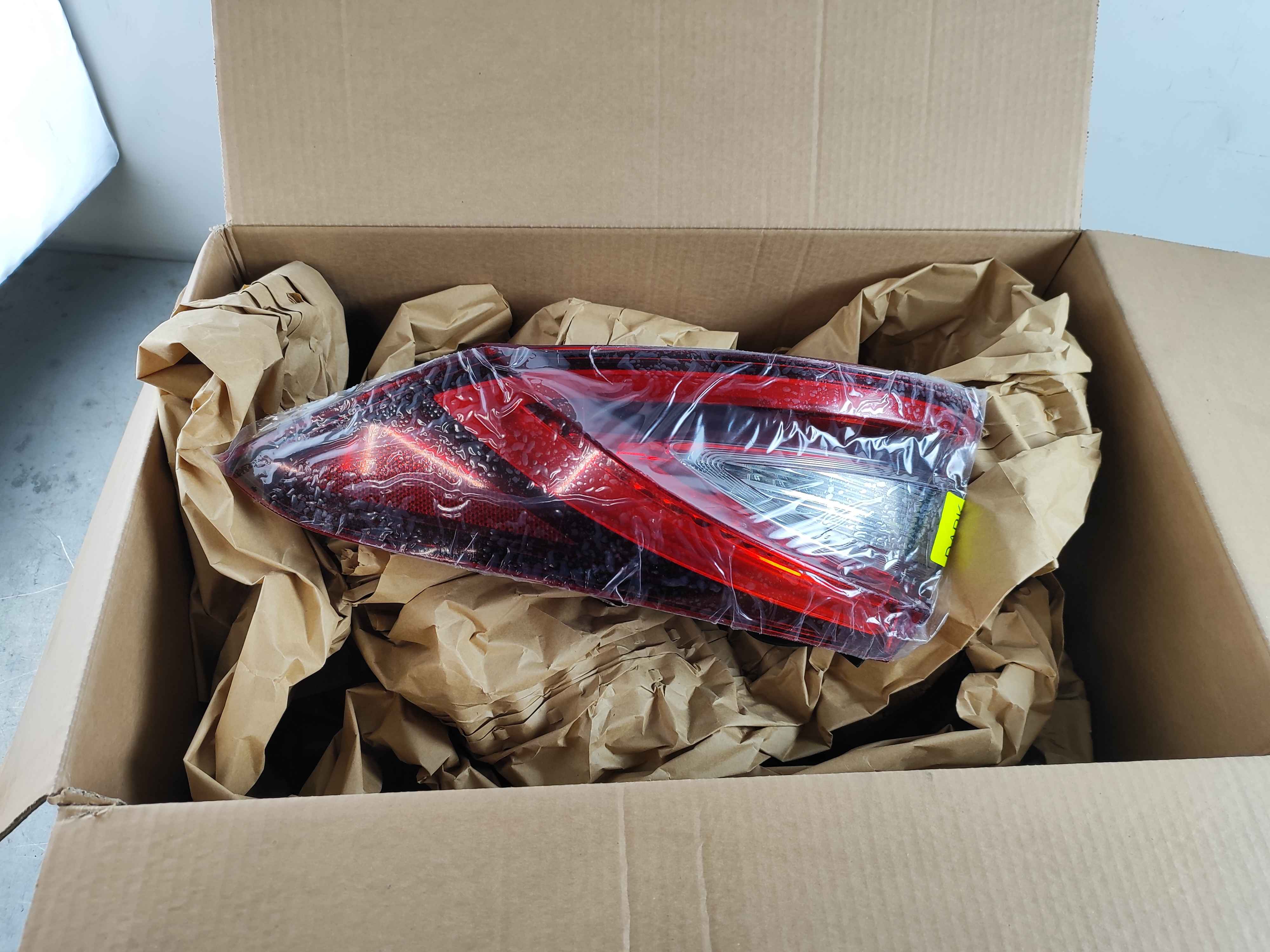 Rear rh fixed tail light