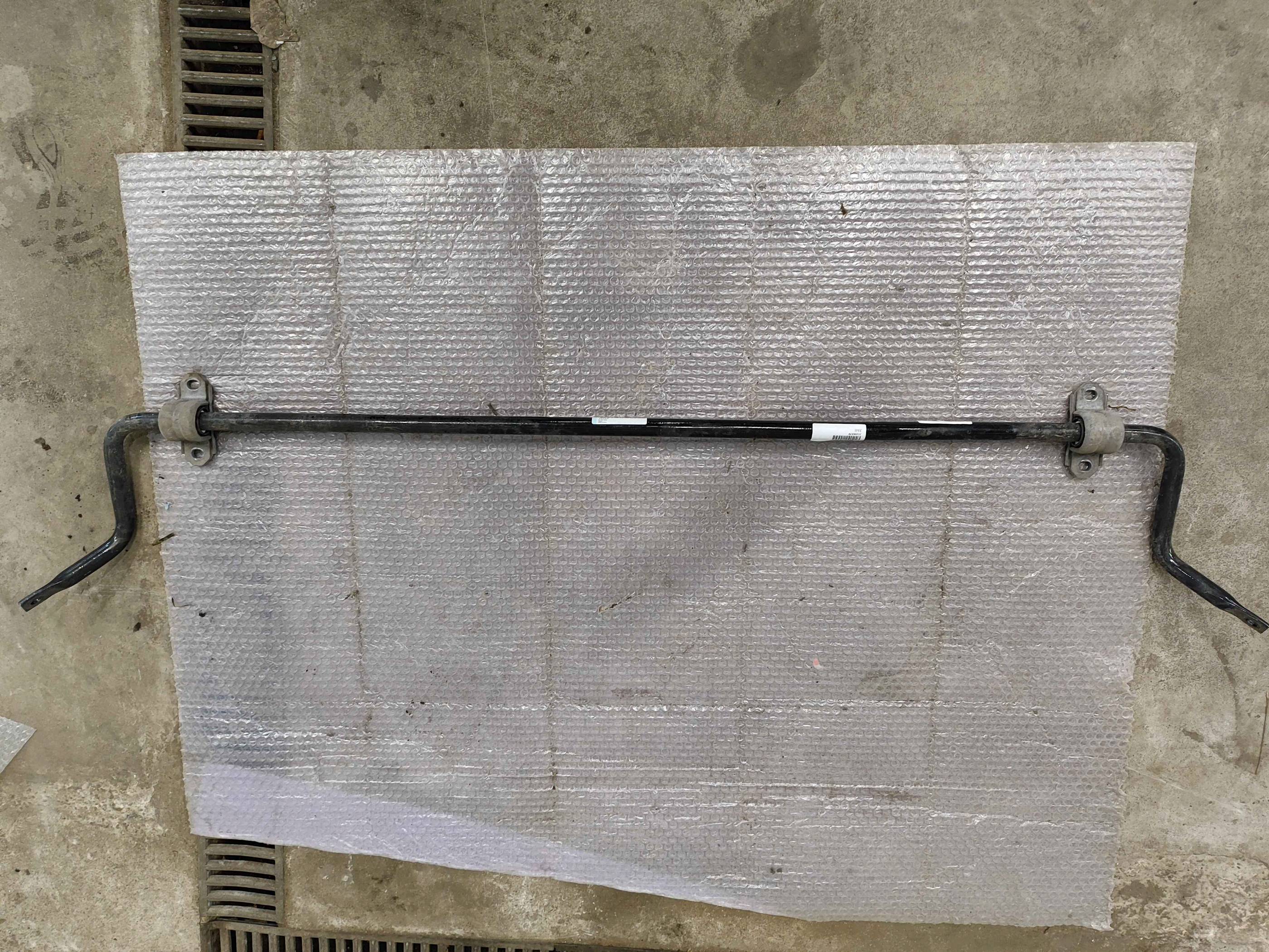 Stabilizer bar FC 21; CH 511604- FC 25; CH 511604- FC 36; CH 514154- Variant code: RA03 or RA04 and 6501