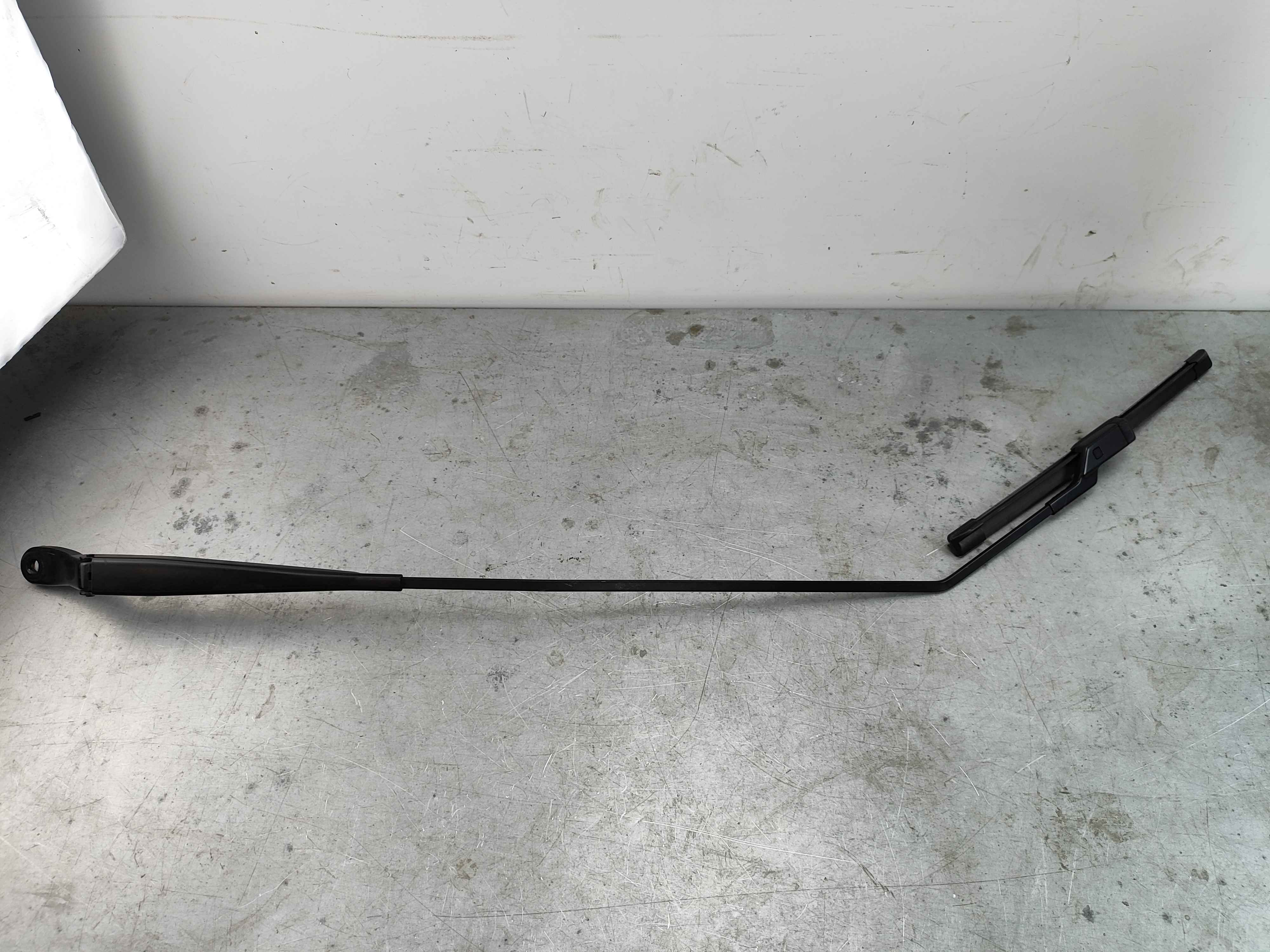 Windshield Wiper