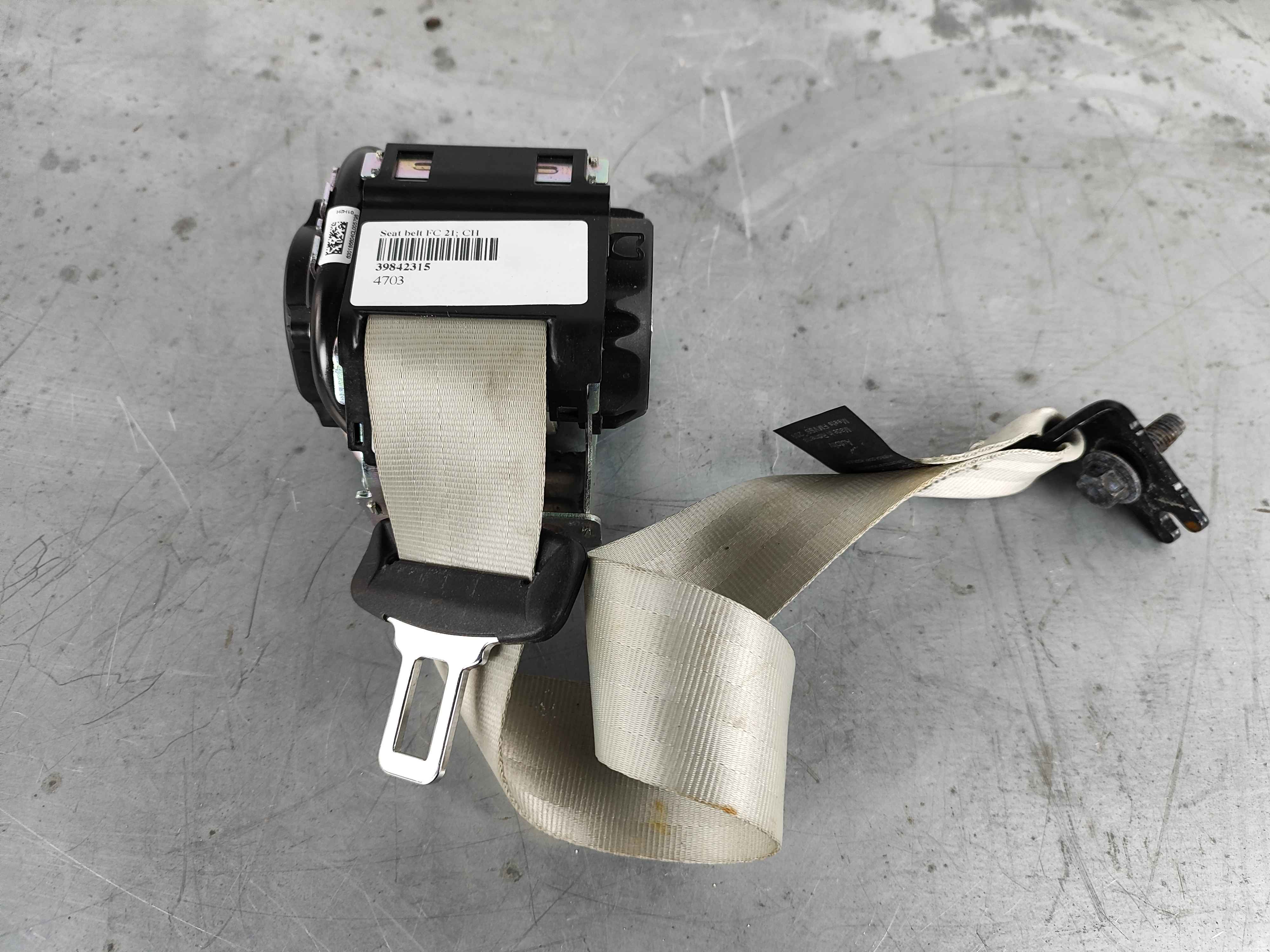 Seat belt FC 21; CH 410174- FC 36; CH 412426- outer blonde Variant code: EL01 and N901 and (FL03 or FL05) and 6D01