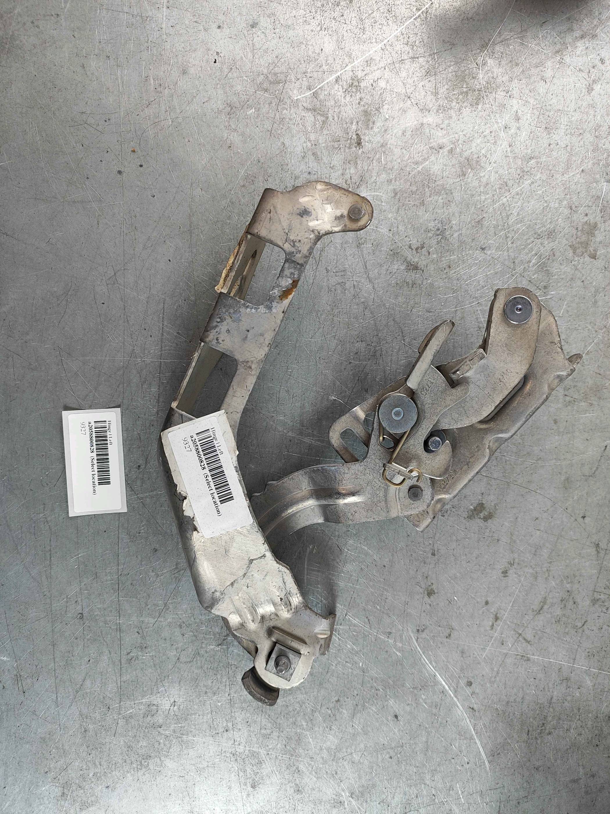 Hinge | Left