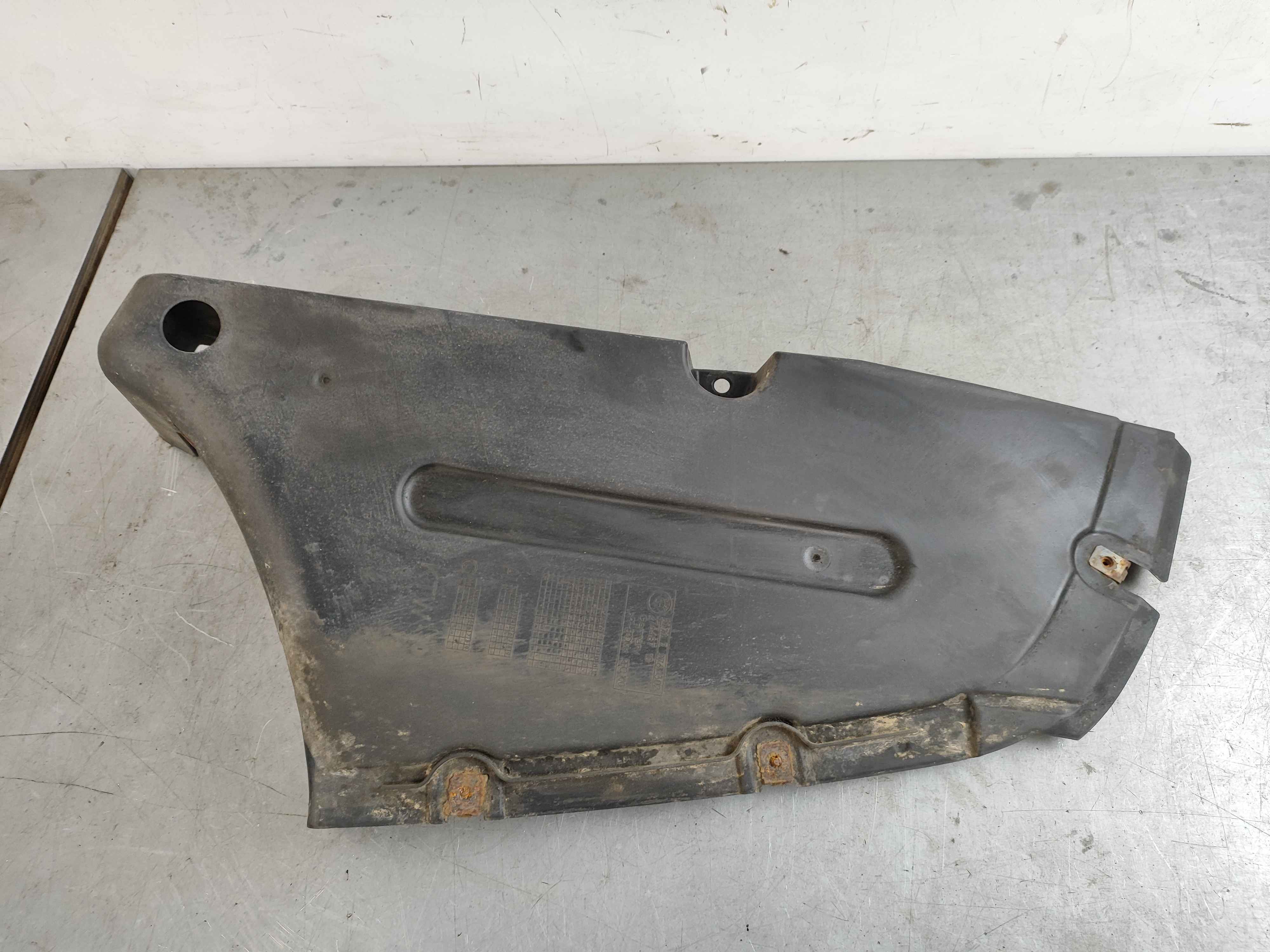 Underbody panelling, rear, right BMW