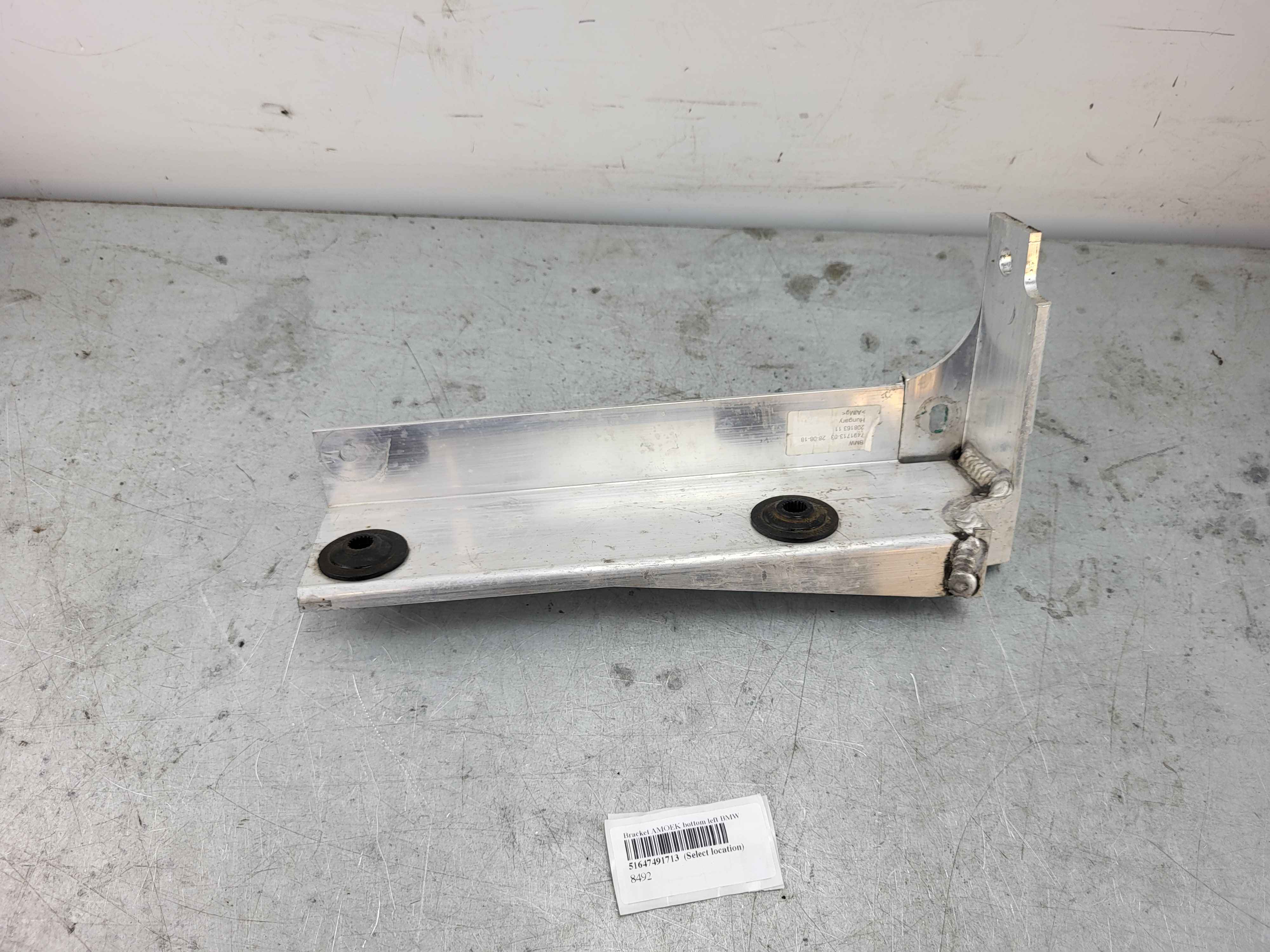 Bracket AMOEK bottom left BMW