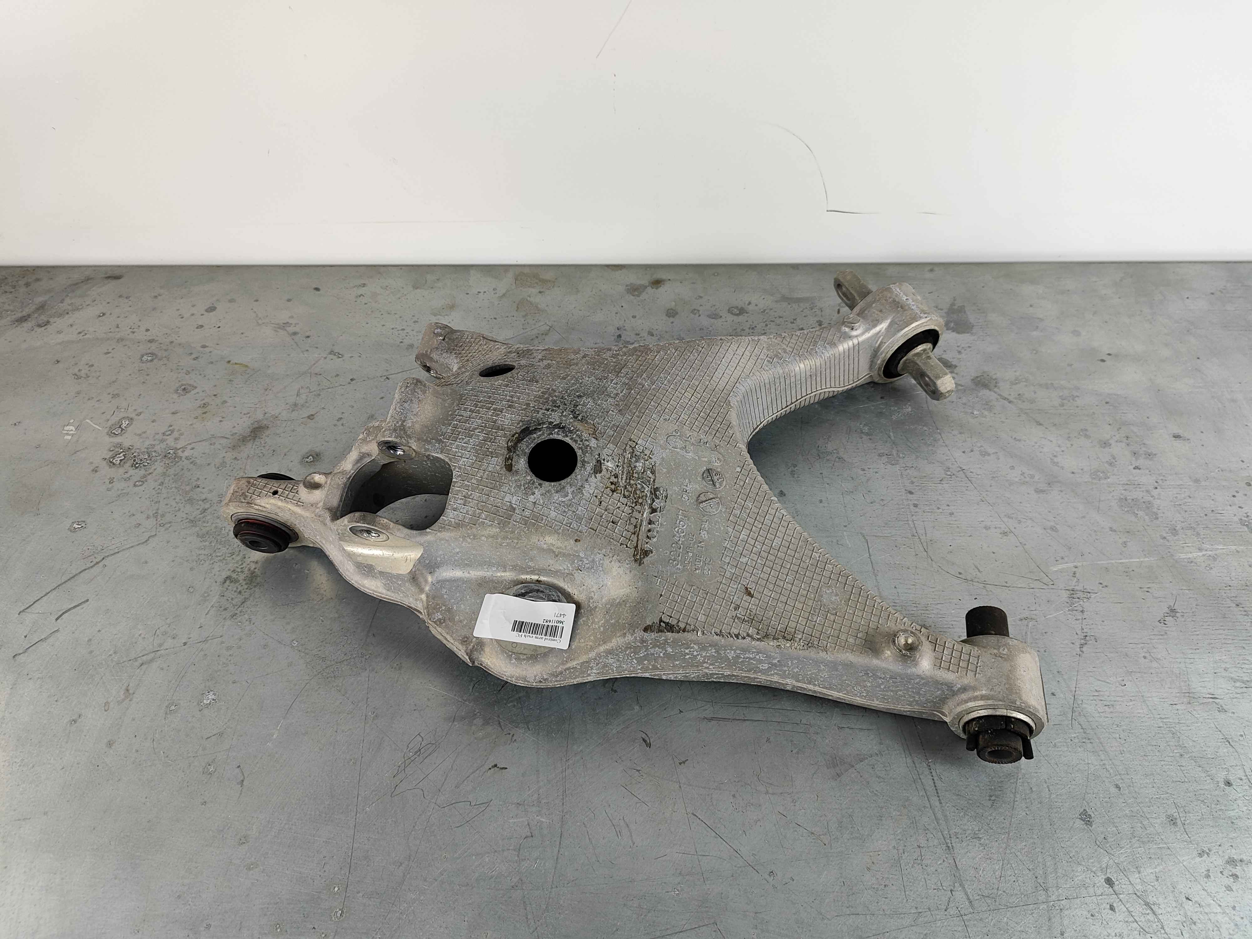Control arm exch FC 21; CH 310598-582108 FC 25; CH 310598-582108 FC 36; CH 355210-679436 right