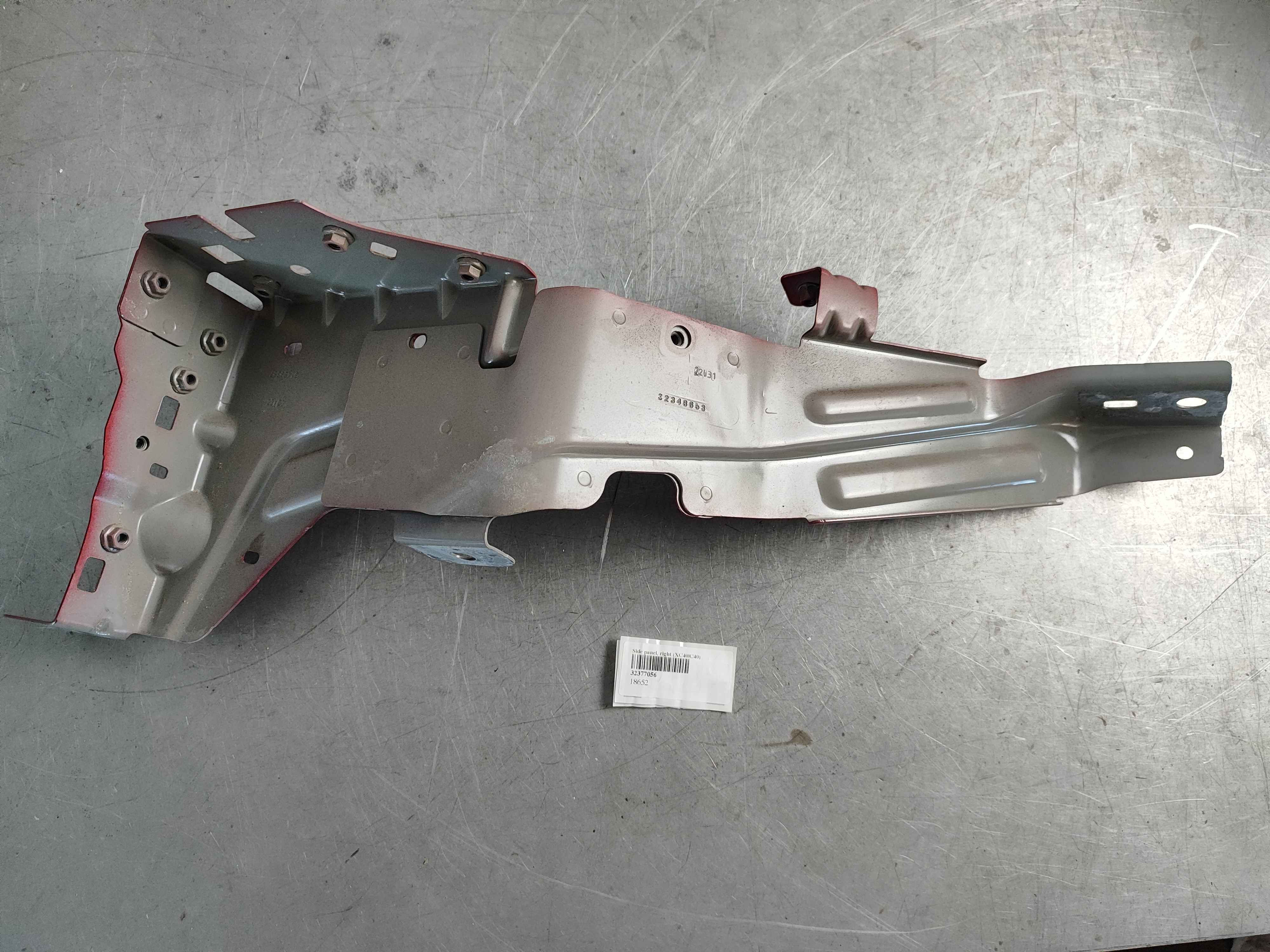 Side panel, right (XC40|C40)