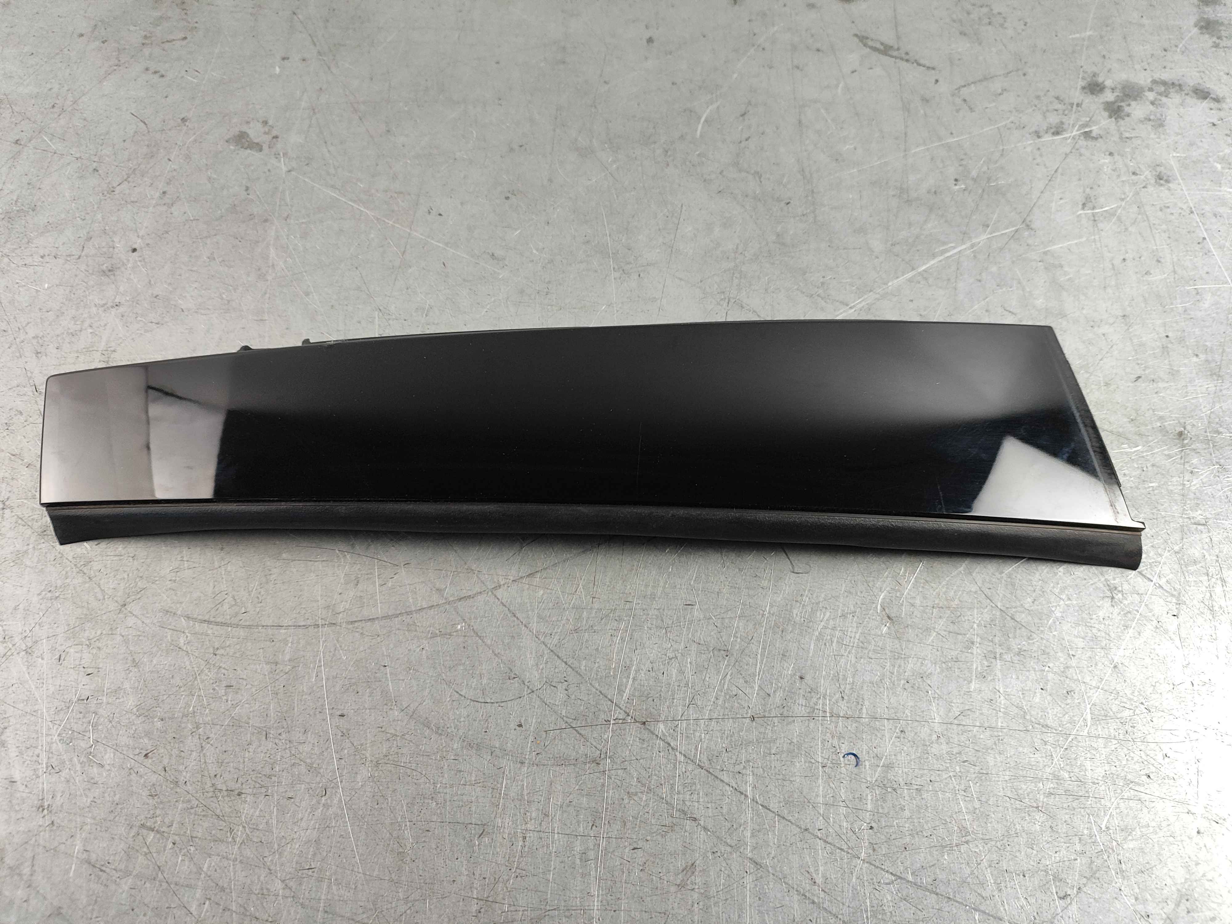 Trim panel, B-pillar, rear door, left (XC40)