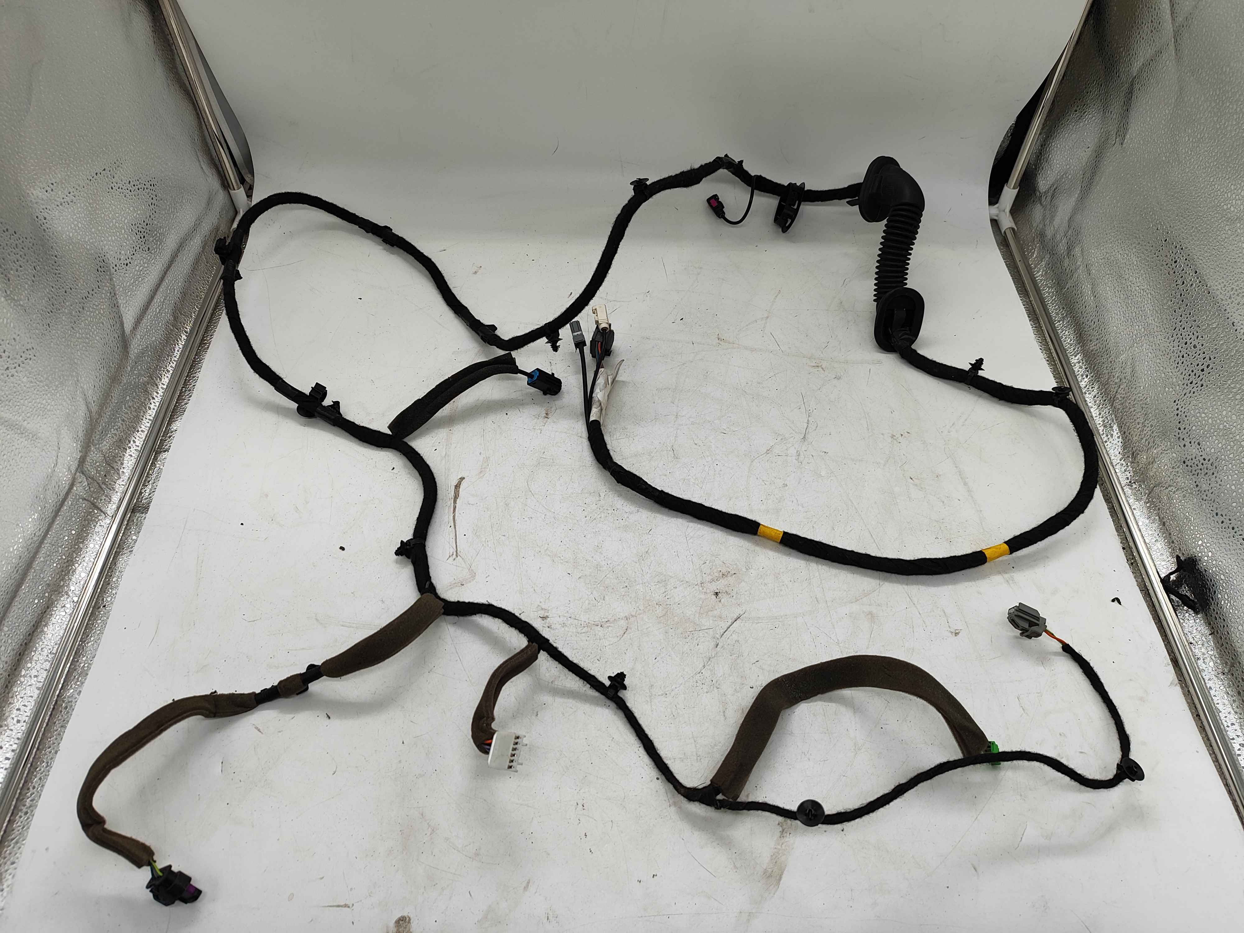 Cable harness, right (XC90 (16-))