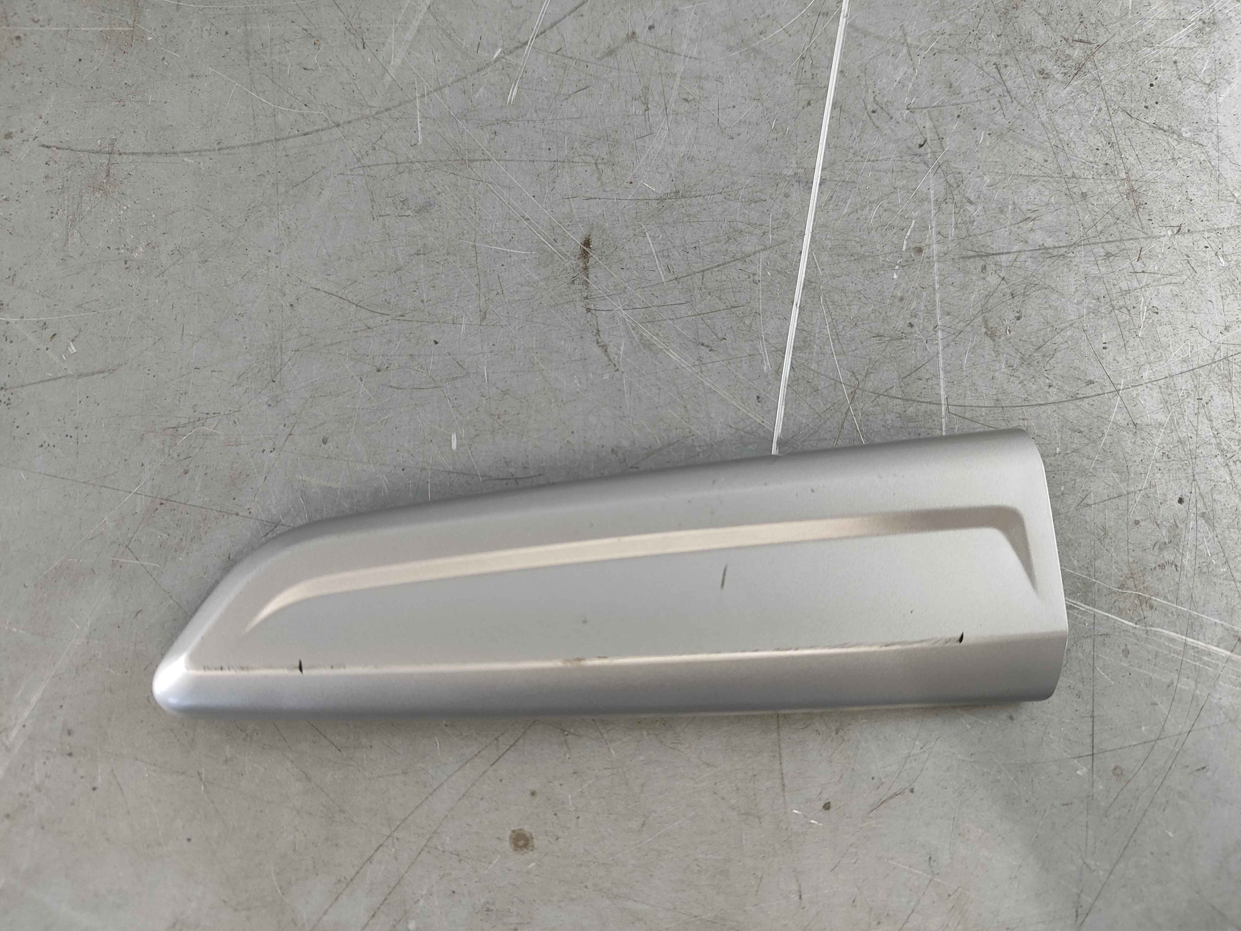 Trim for pull handle silver grey Audi Q2 81