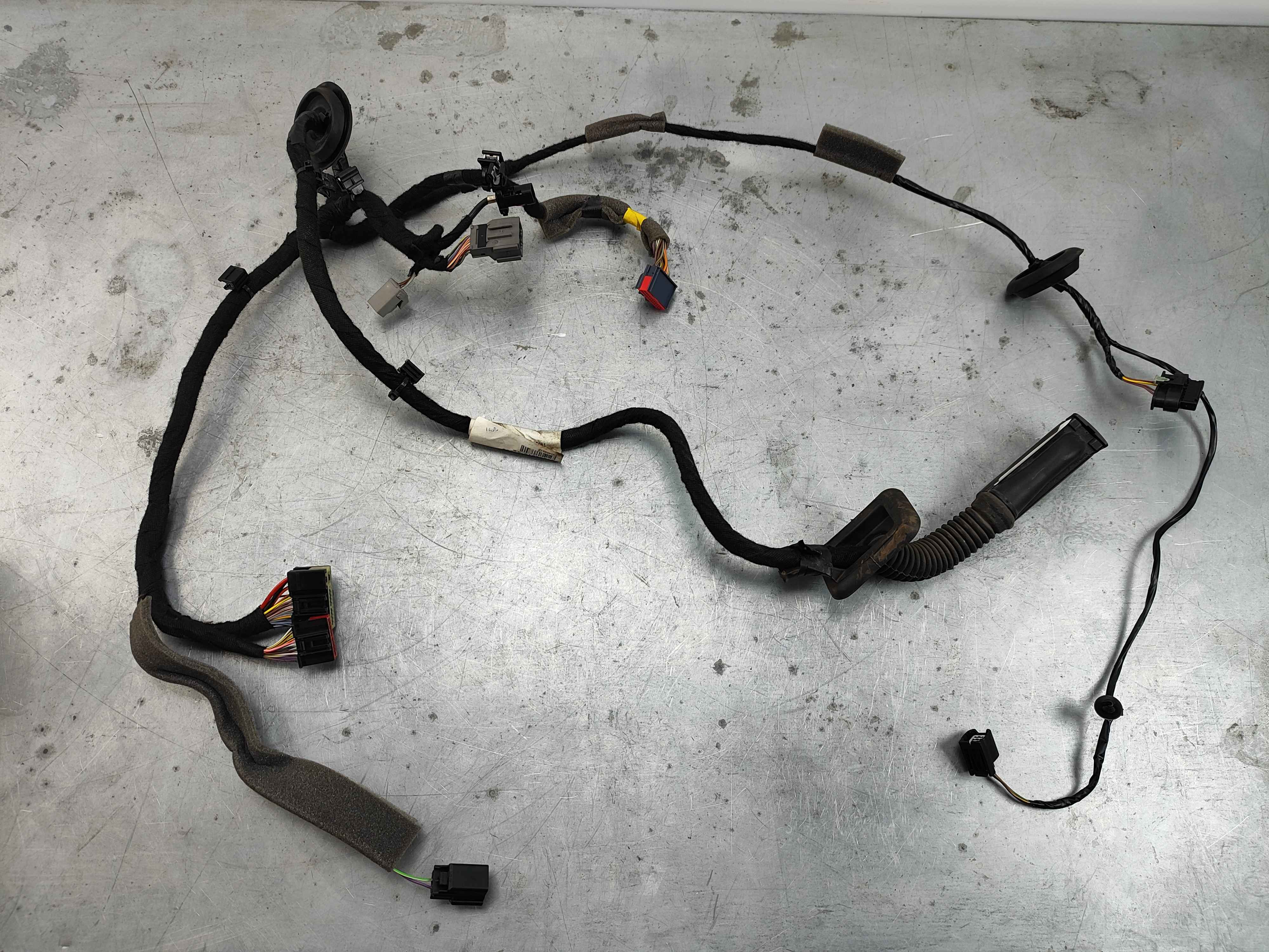 Cable harness right