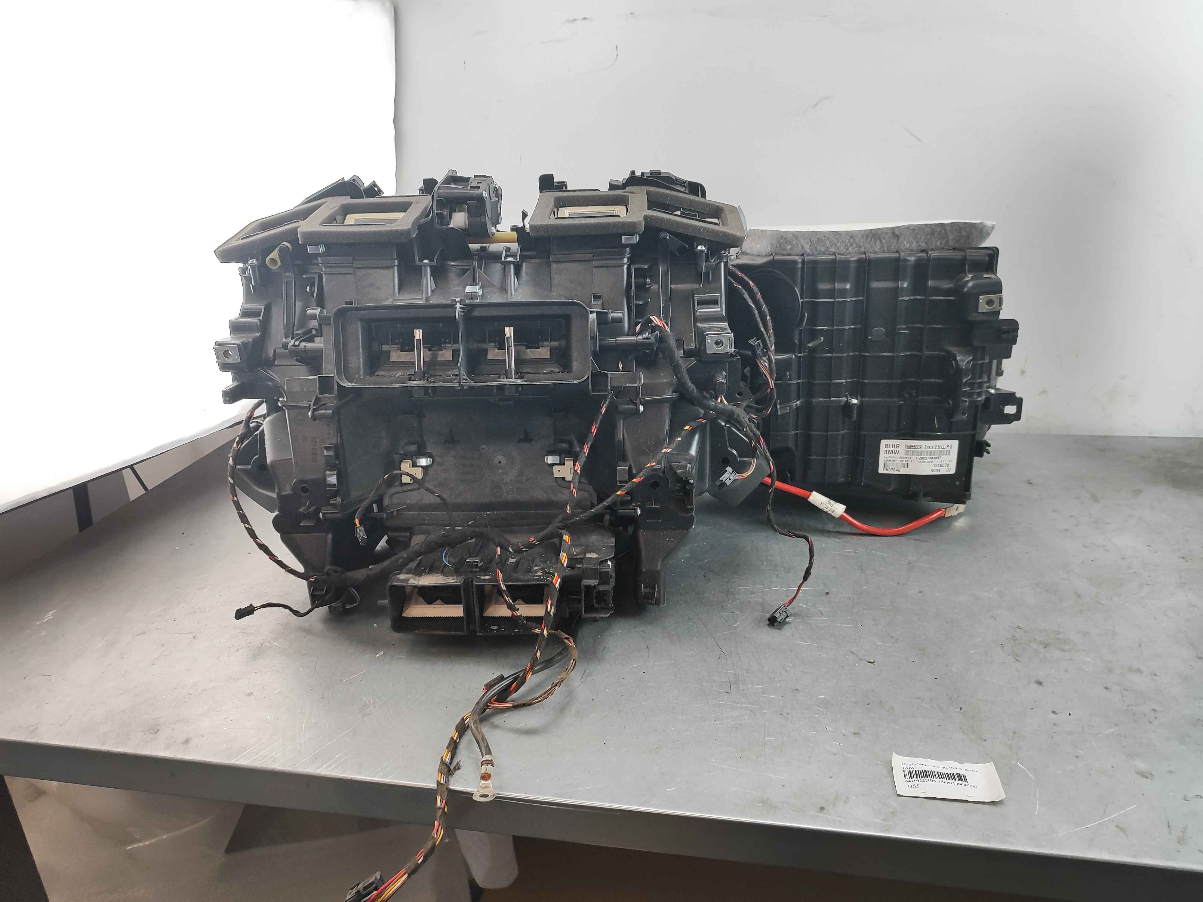 Distrib.hsng., air cond. w| aux. heater BMW