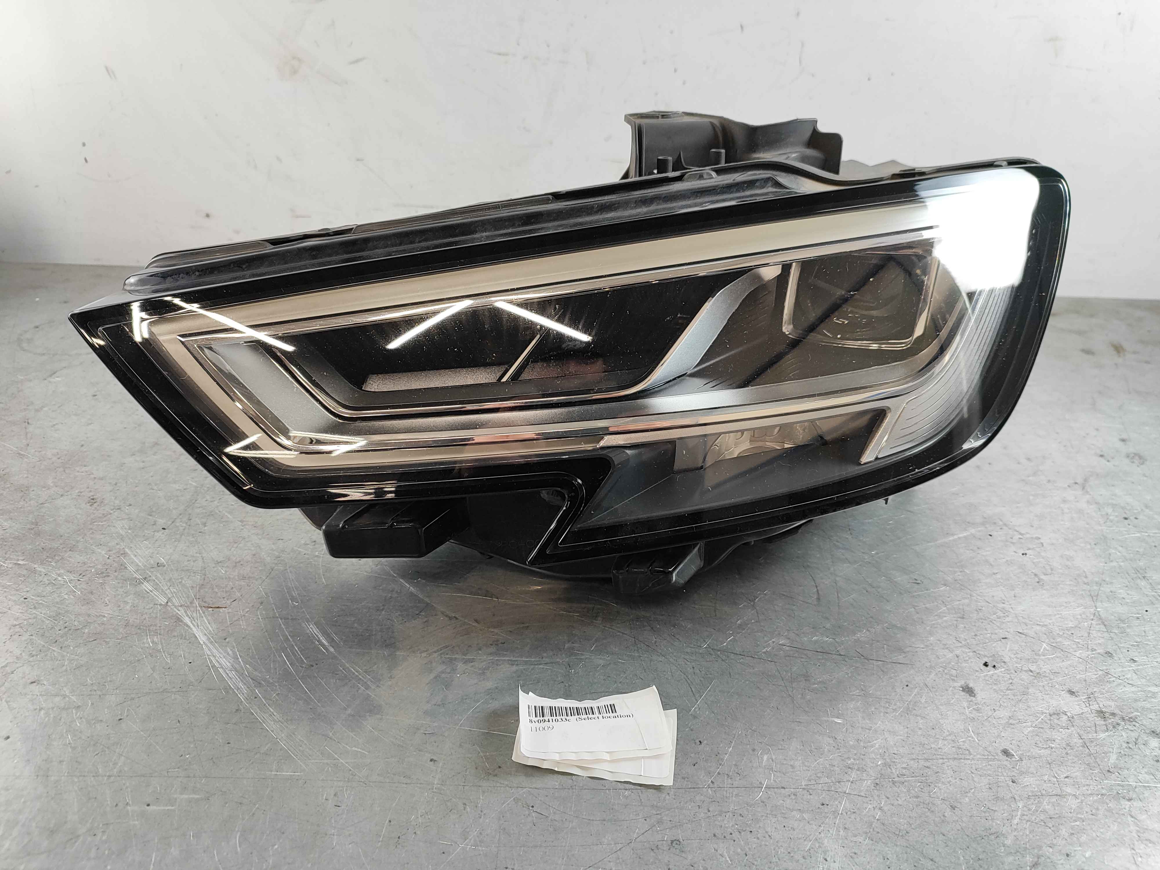 VAG group 8v0941033c