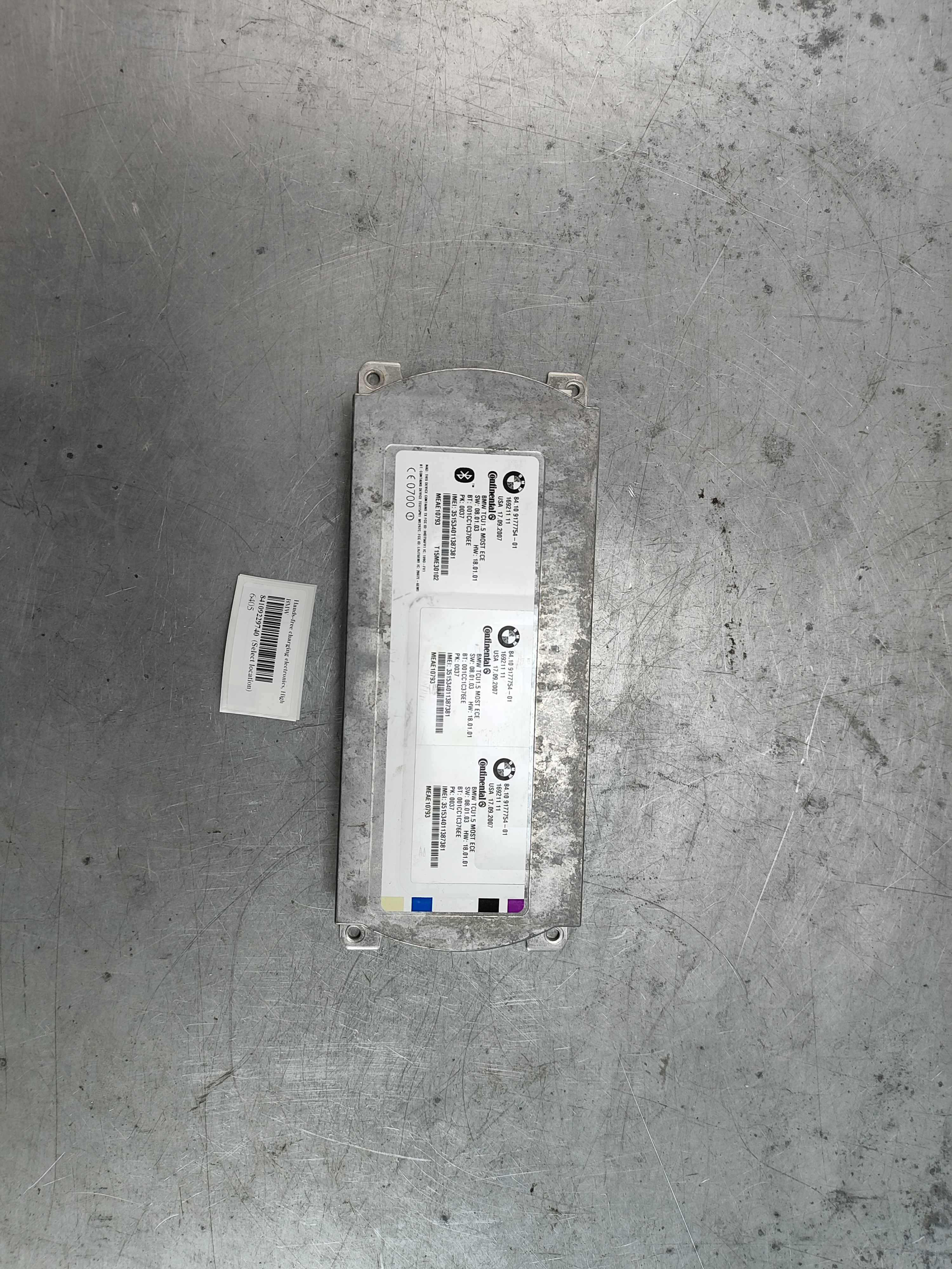 Hands-free charging electronics, High BMW