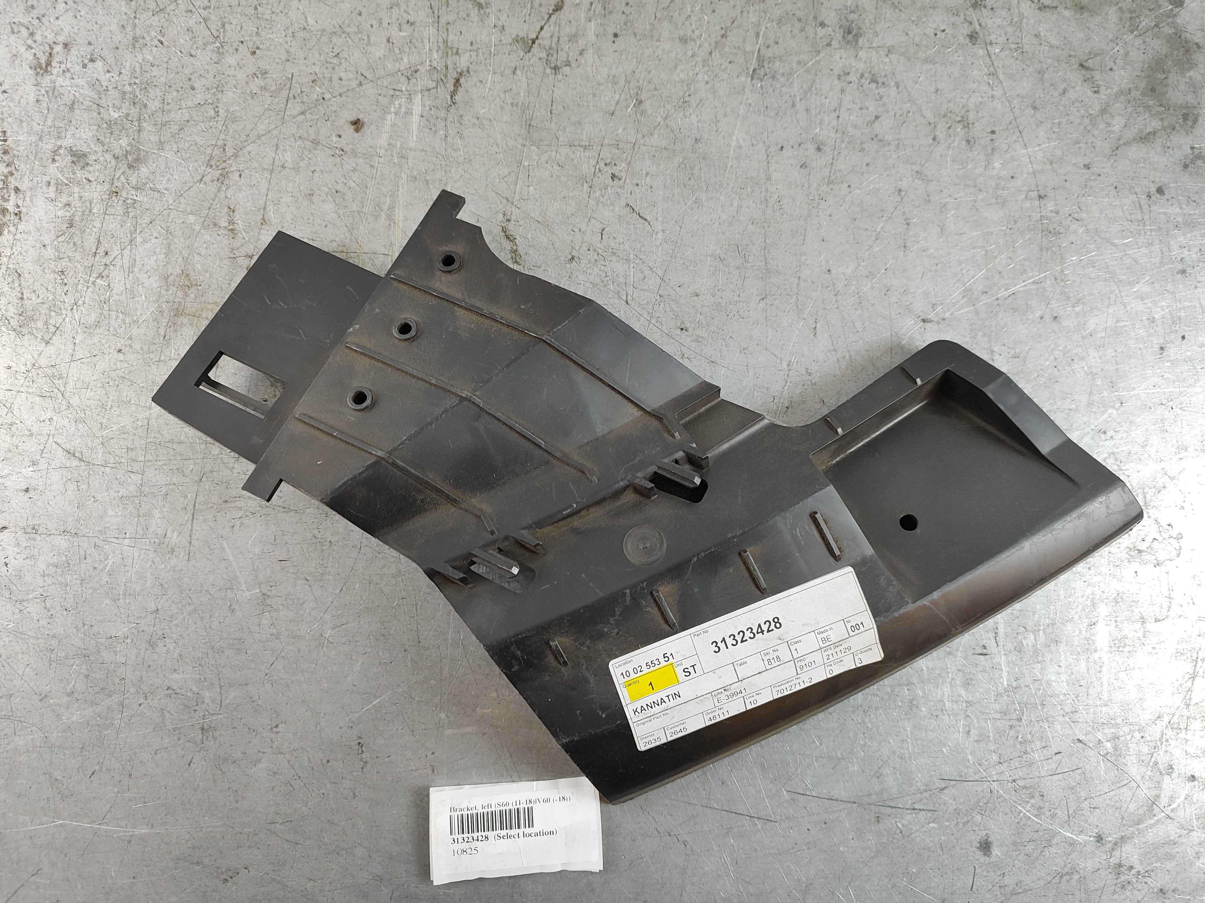 Bracket, left (S60 (11-18)|V60 (-18))