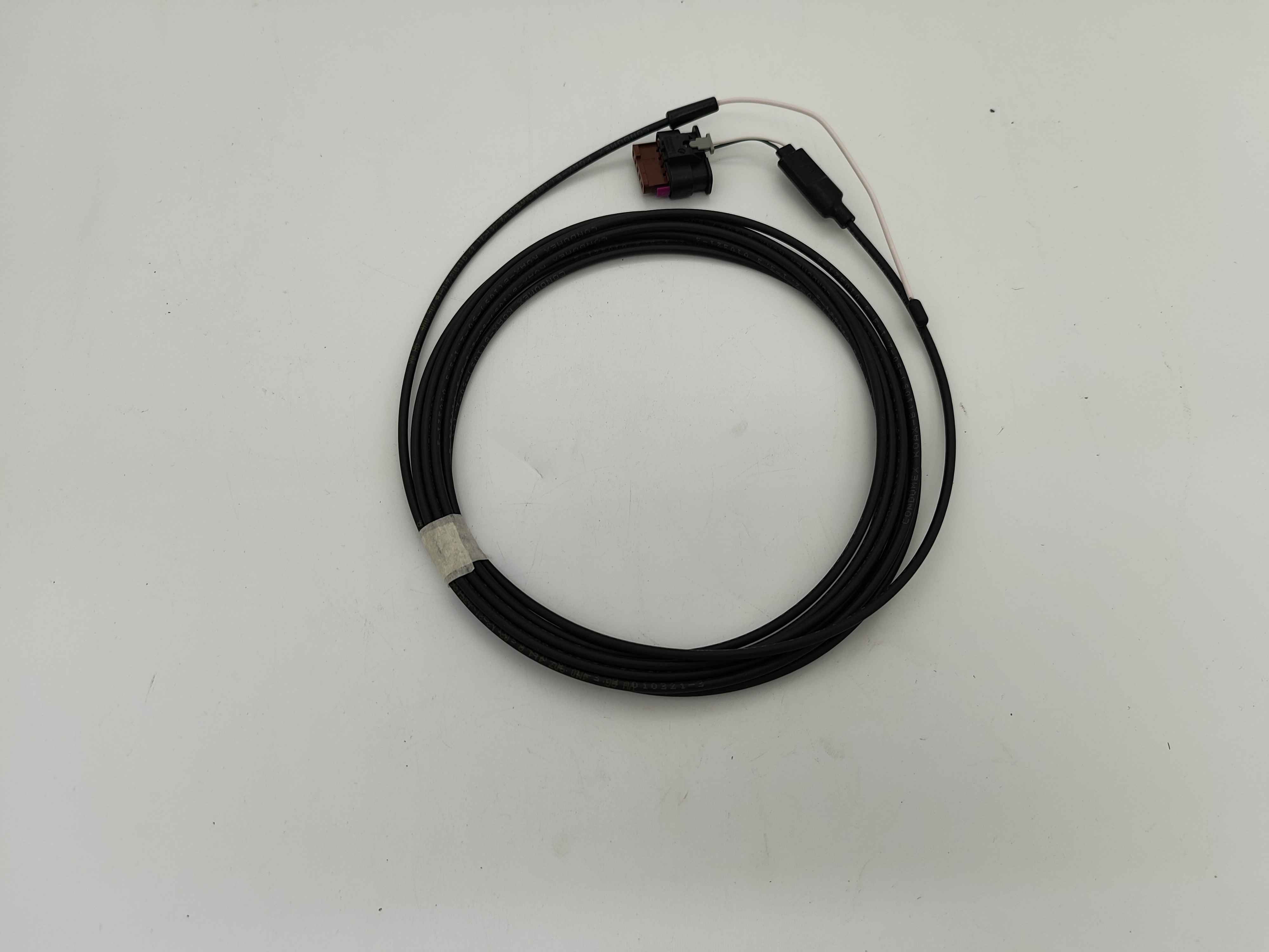 Sensor line for garage doo