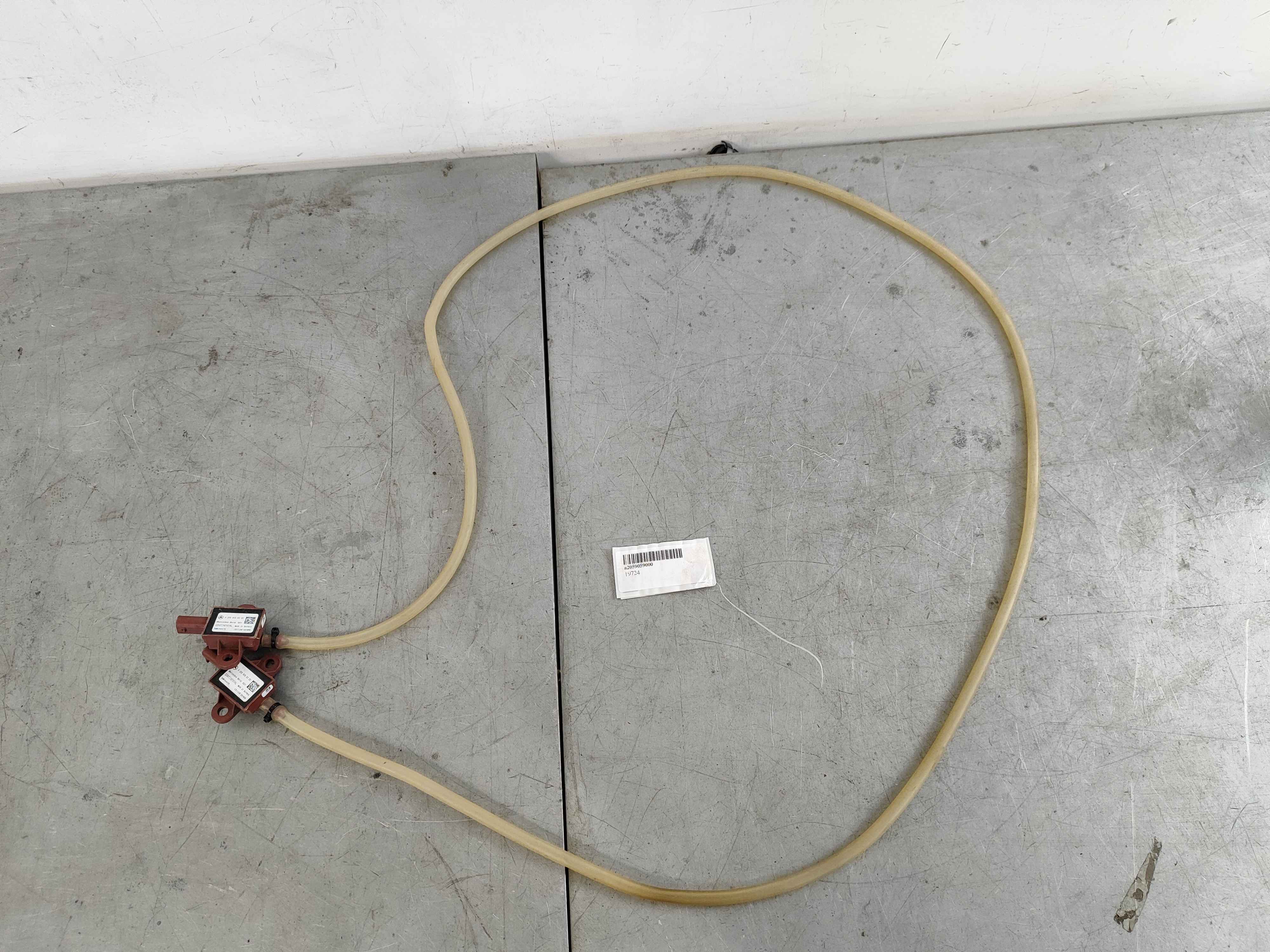 Mercedes-Benz a2059059000