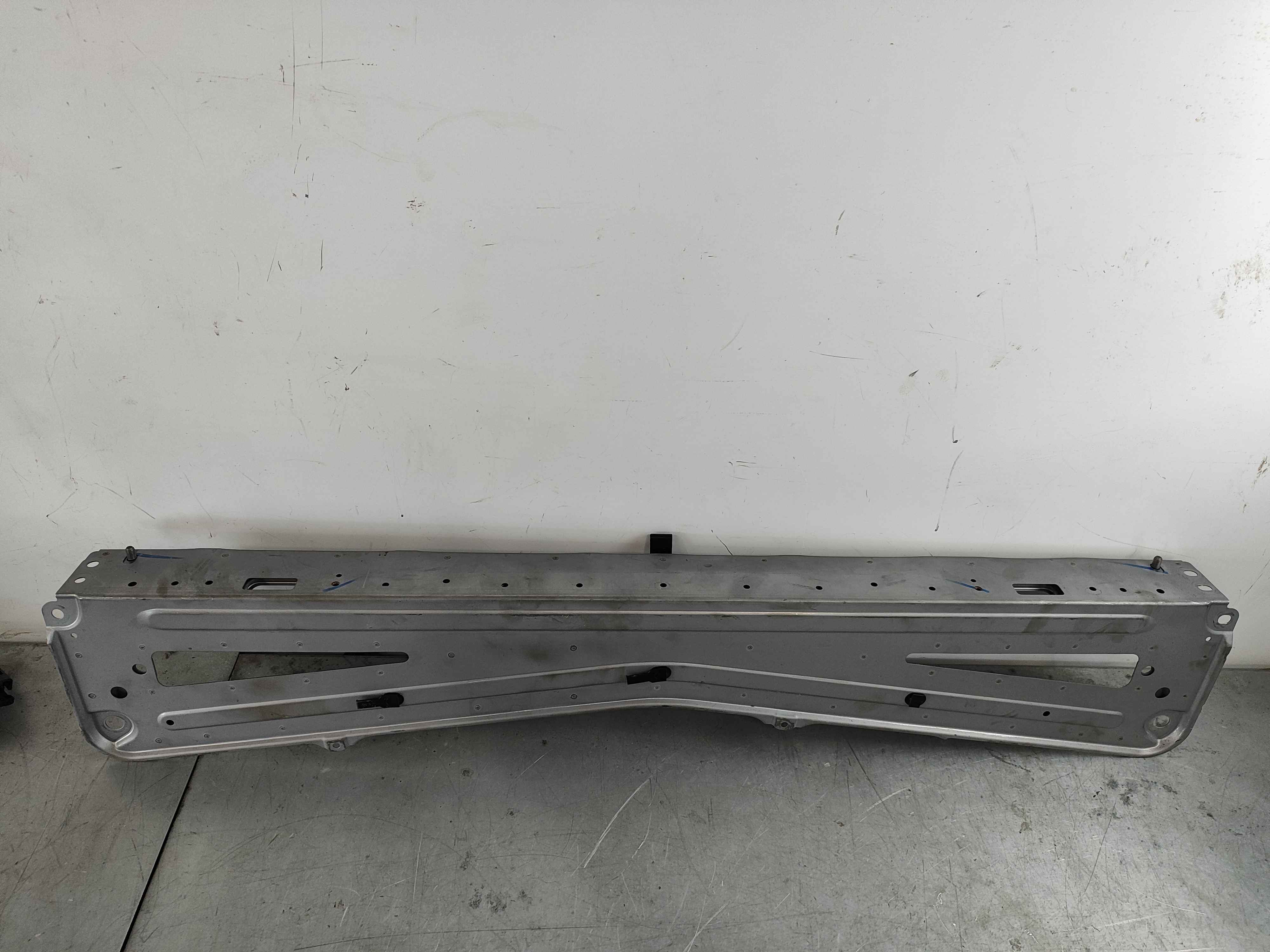 Toyota 7353048060