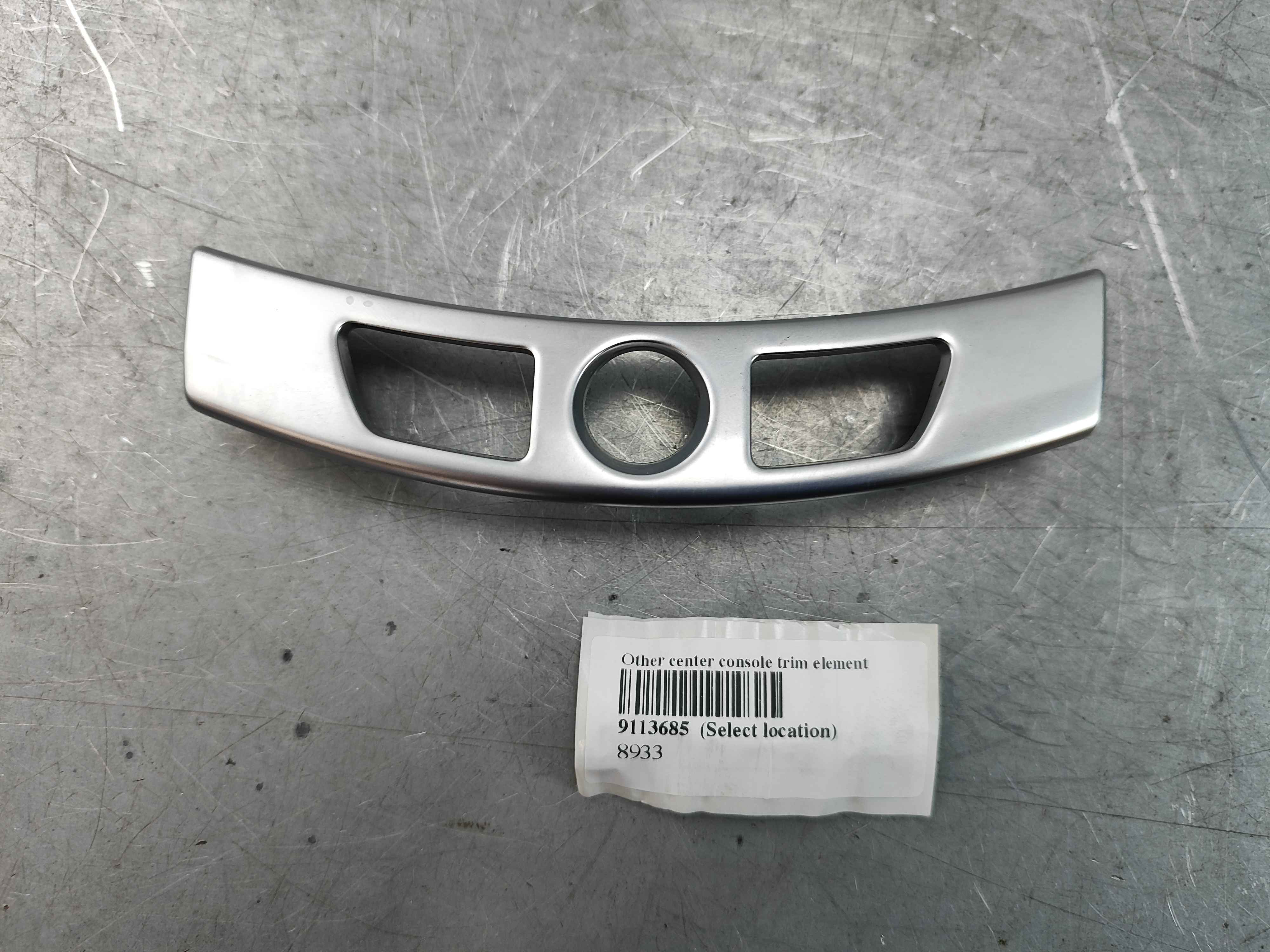 Other center console trim element