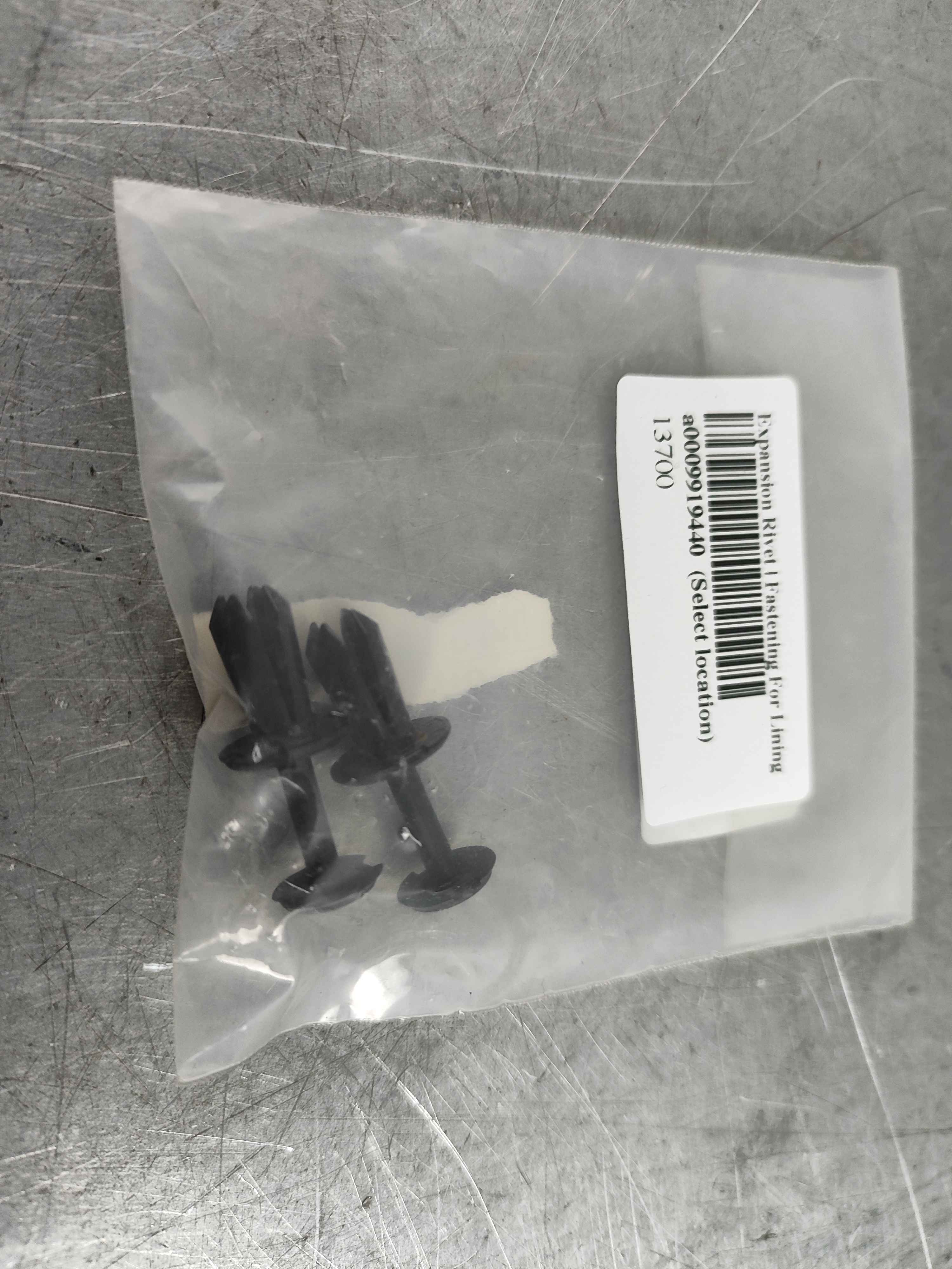 Expansion Rivet | Fastening For Lining