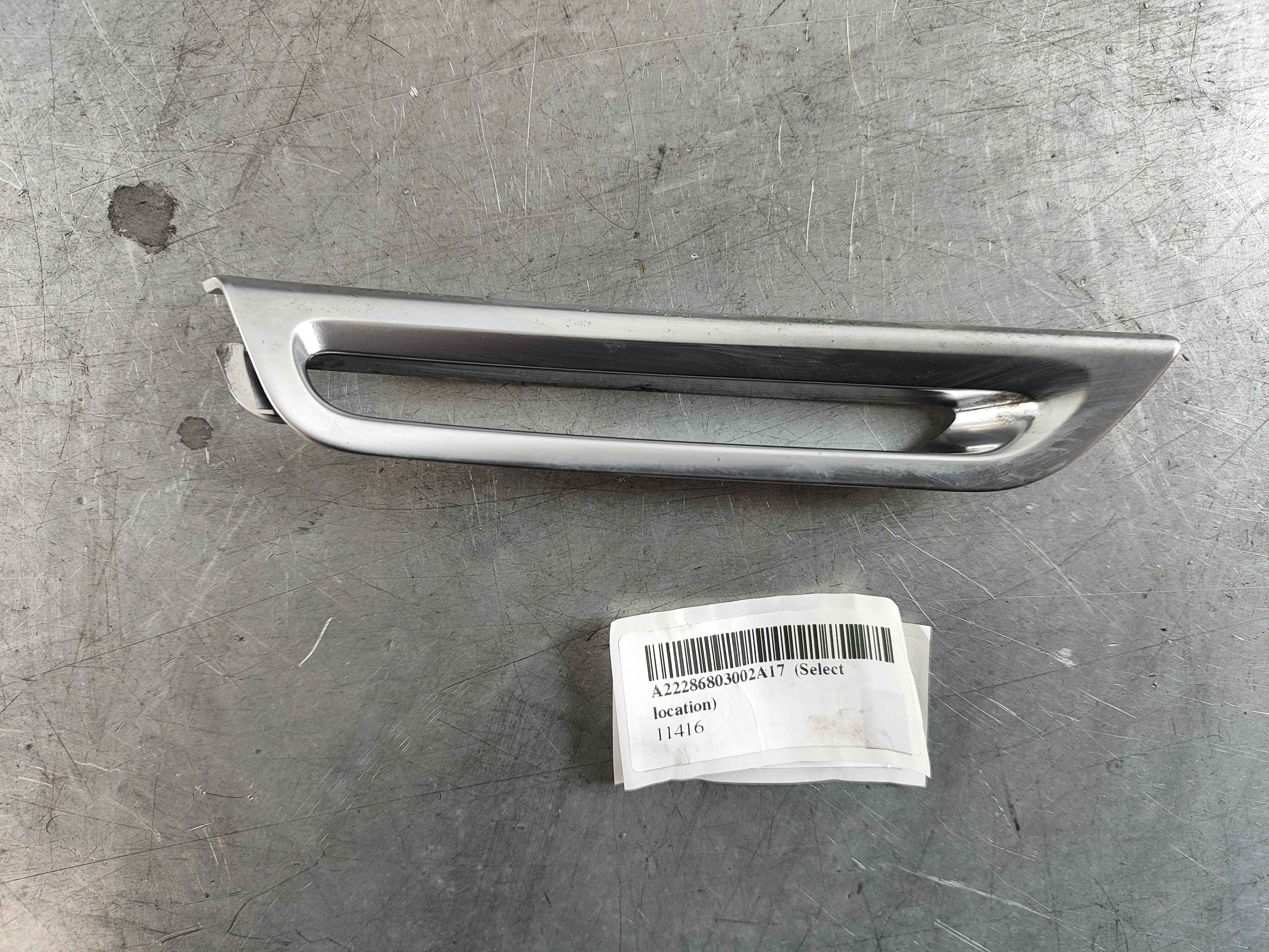 Mercedes-Benz A22286803002A17