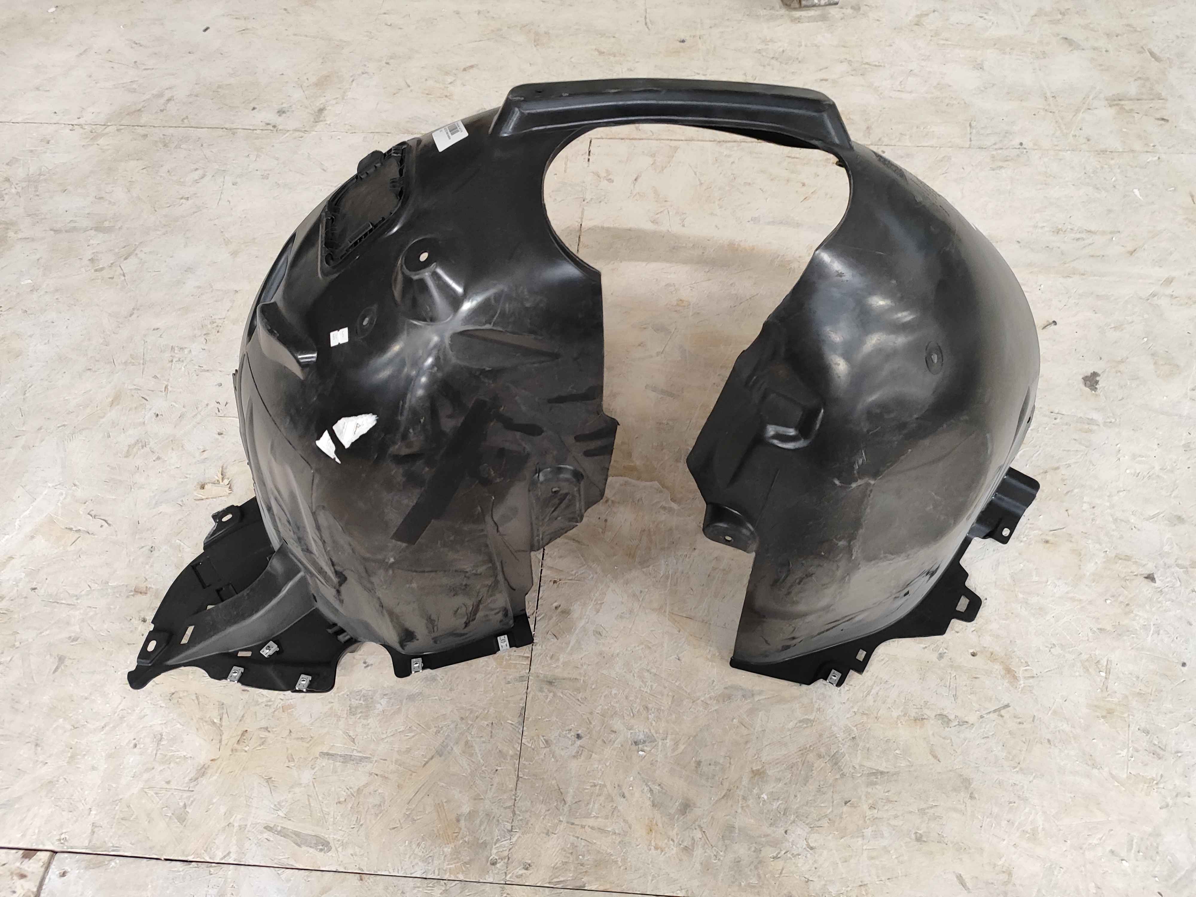 Wheel housing liner Audi Q2 81