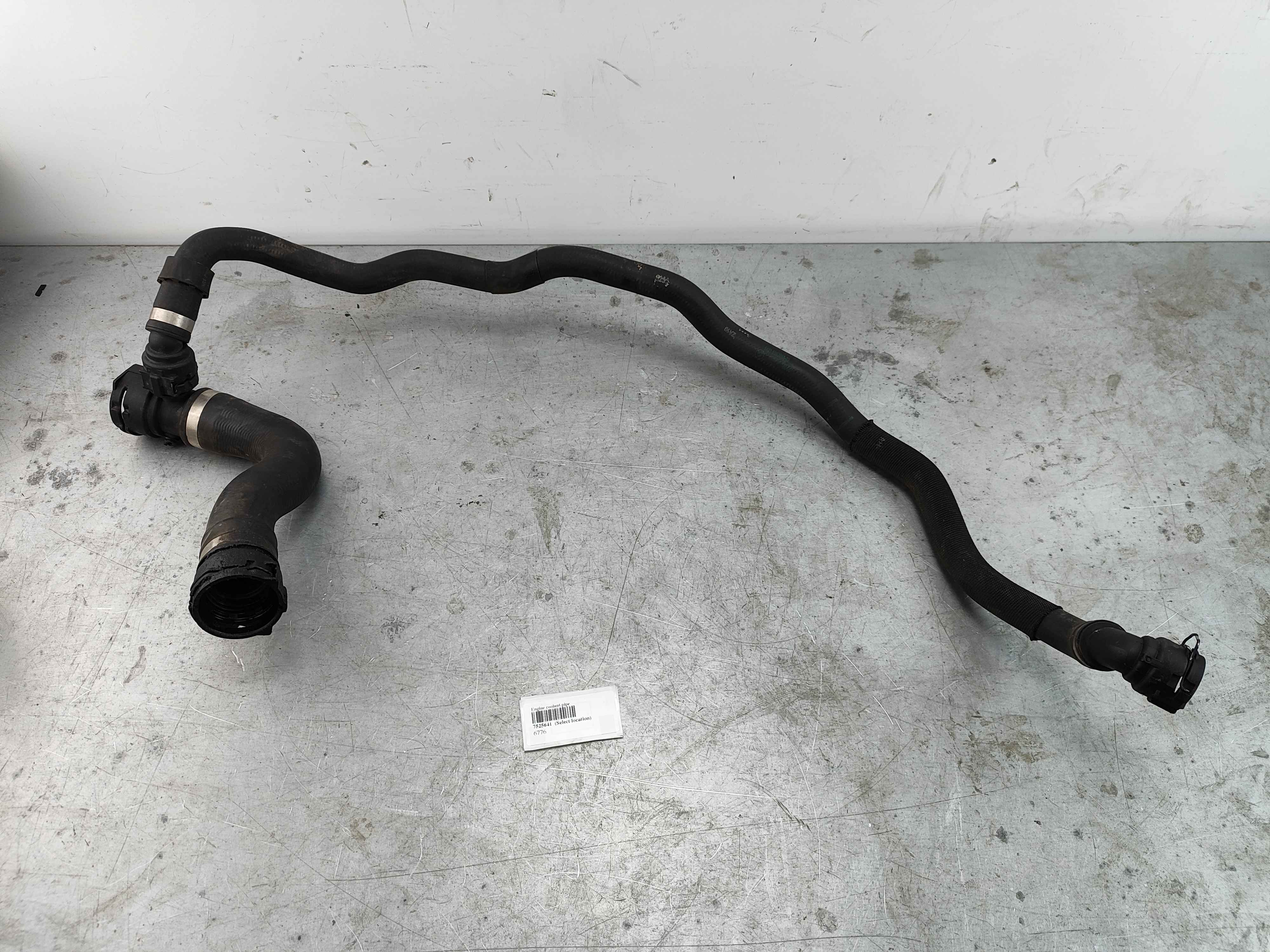 Engine coolant pipe