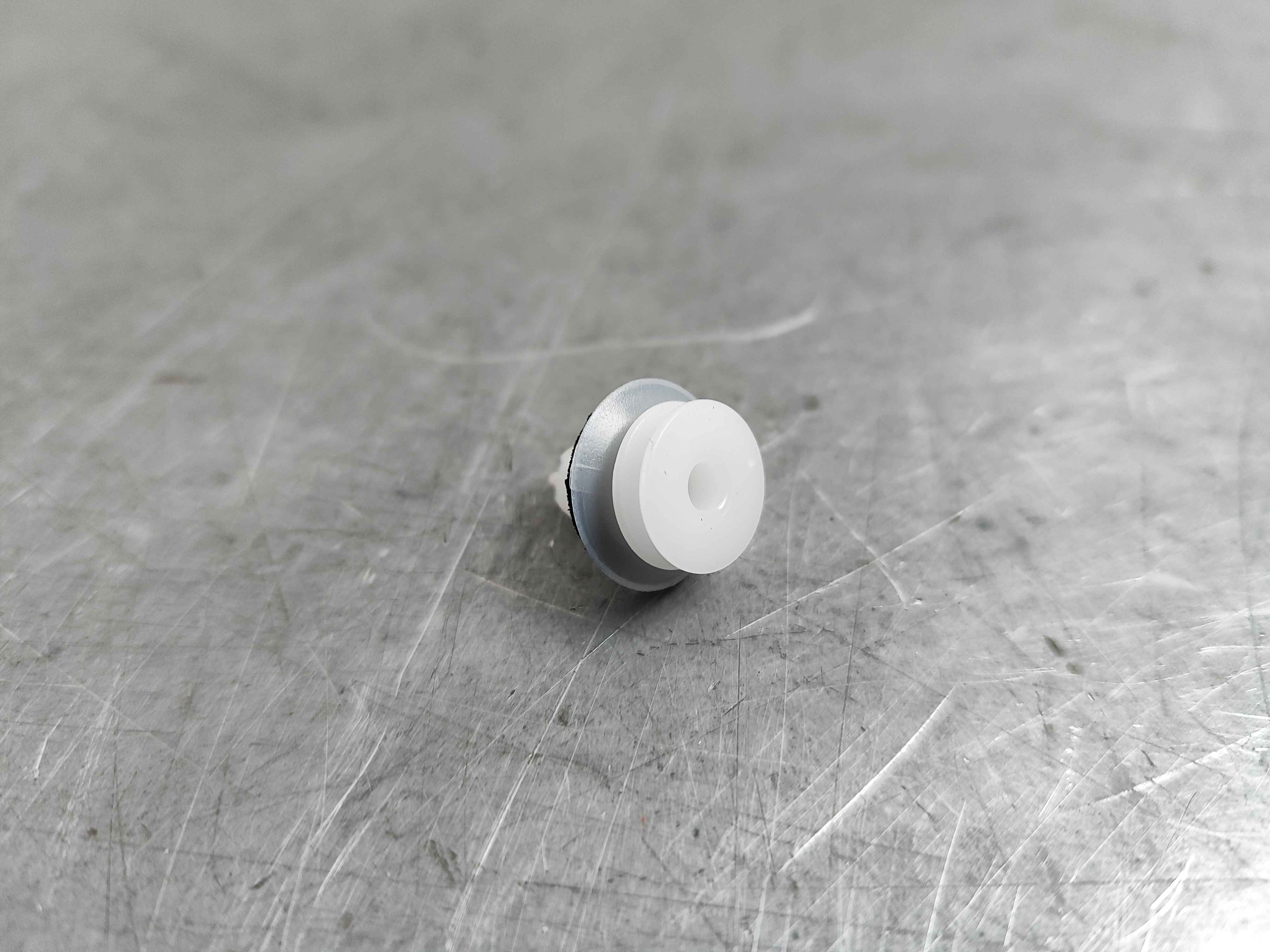 Cover Clip | Paneling Mounting, Left