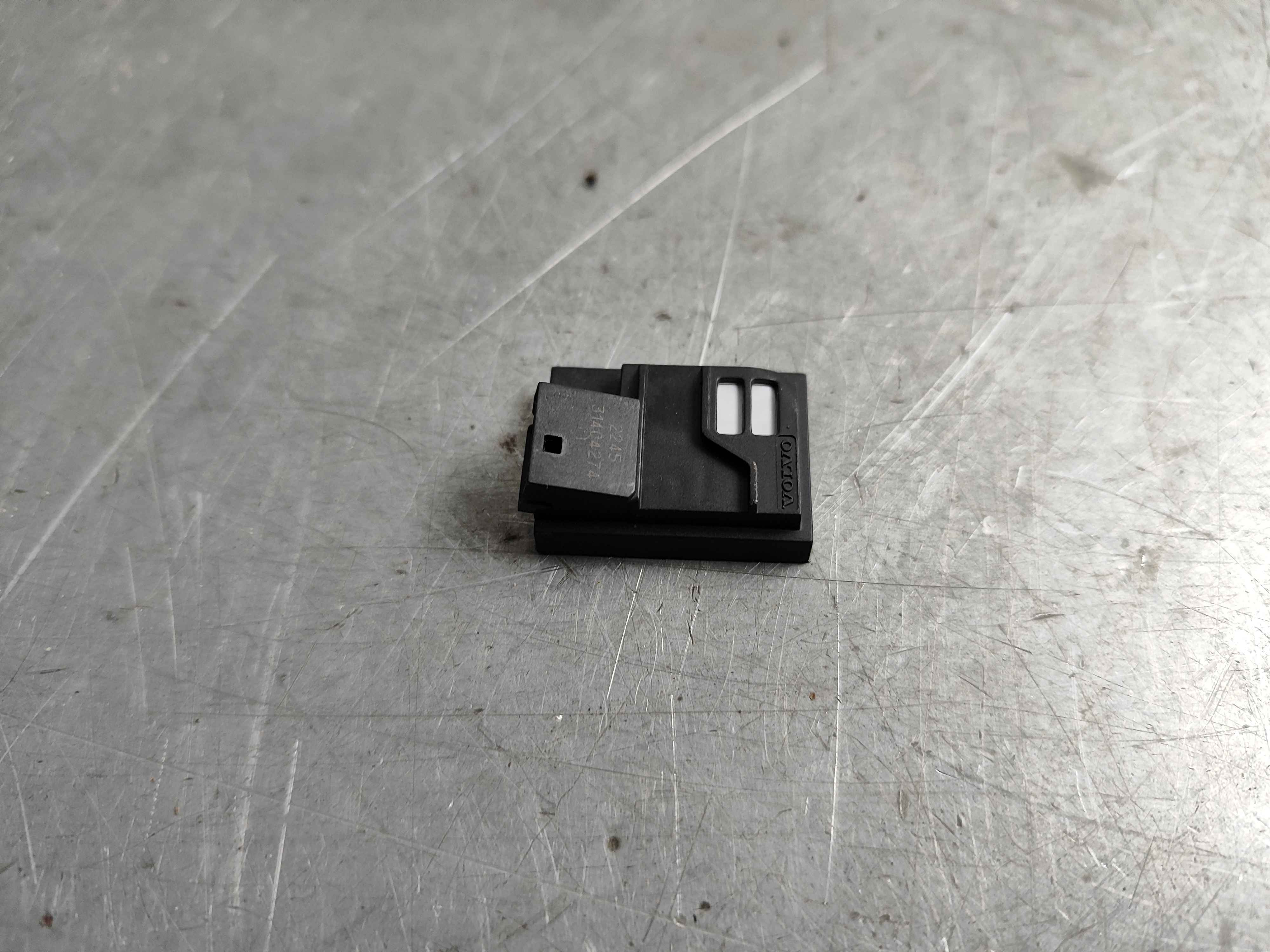 Sensor