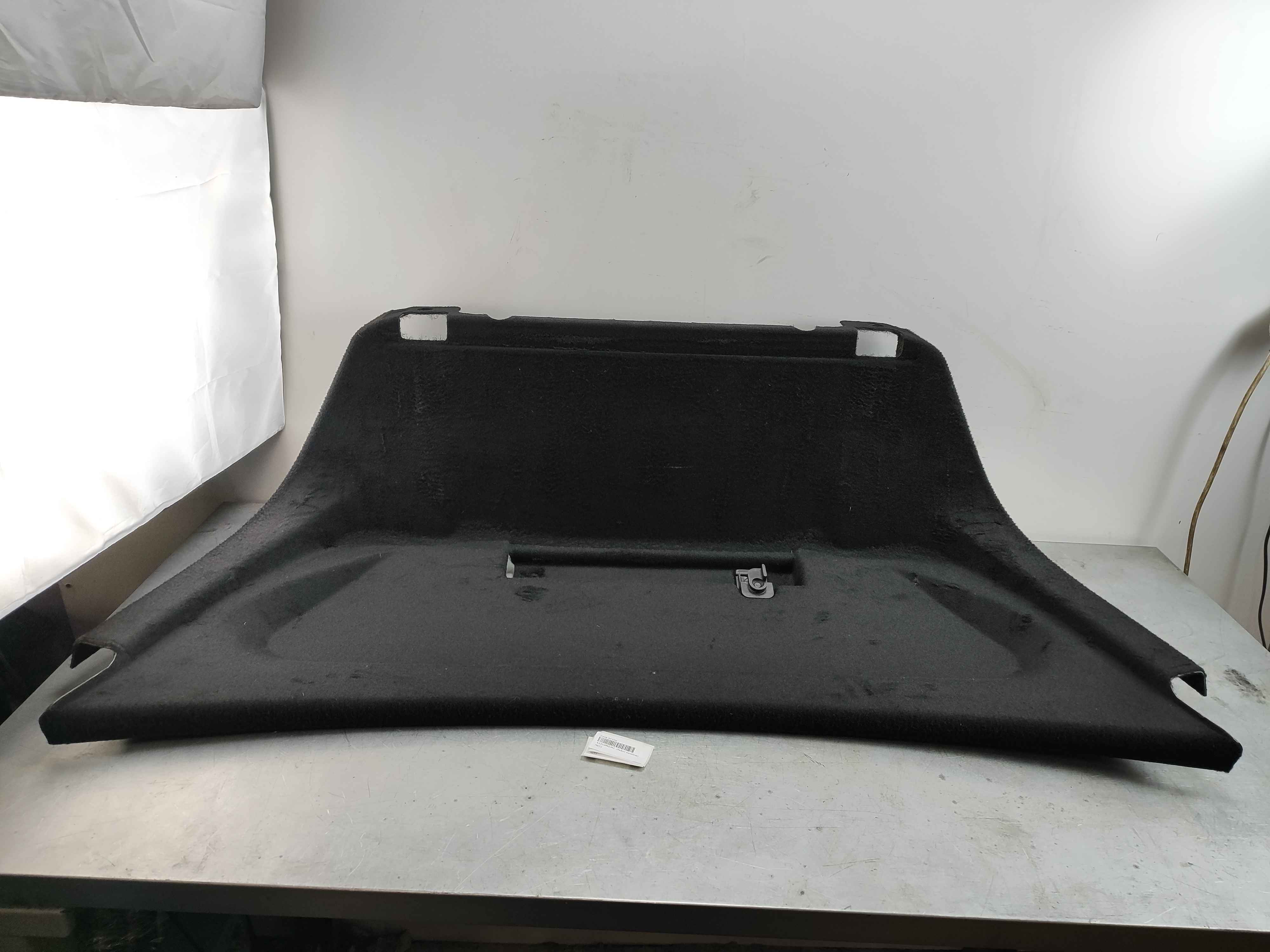 Trunk lid trim