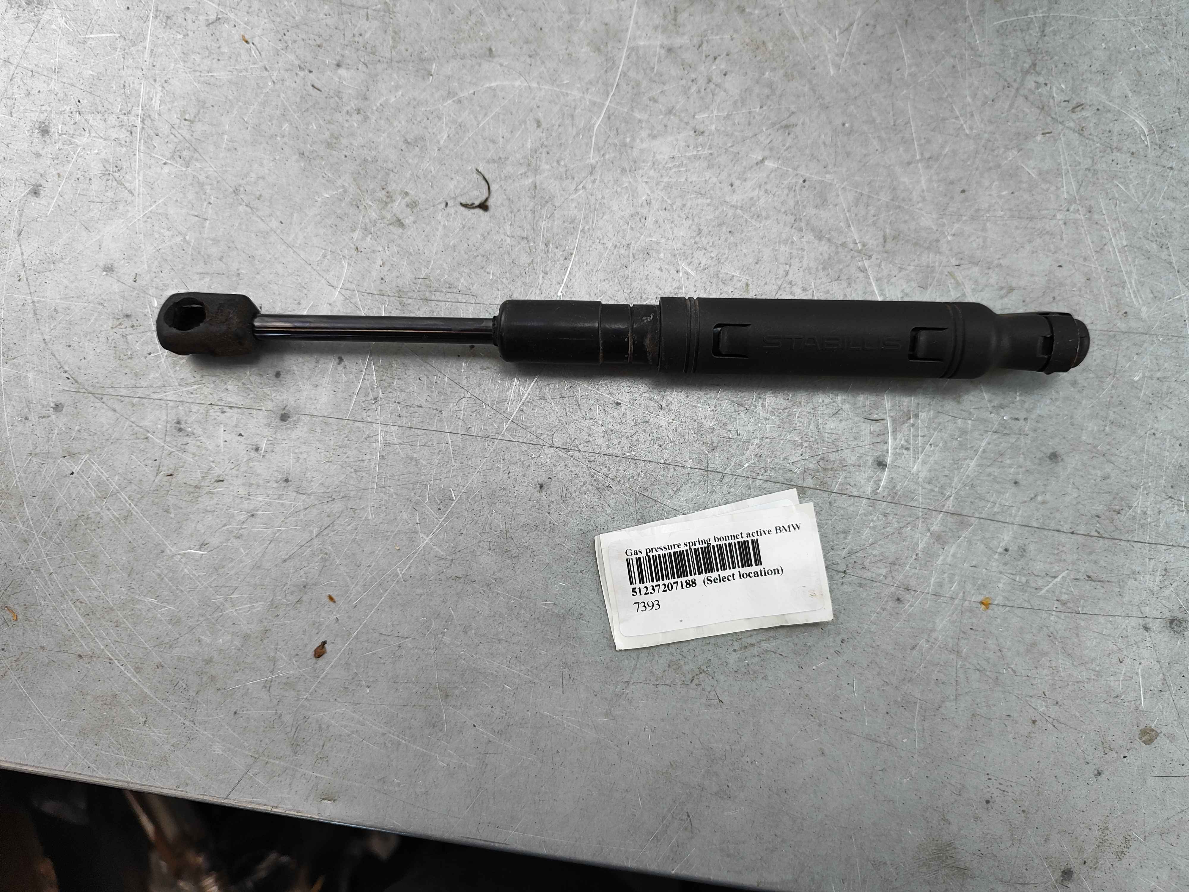 Gas pressure spring bonnet active BMW