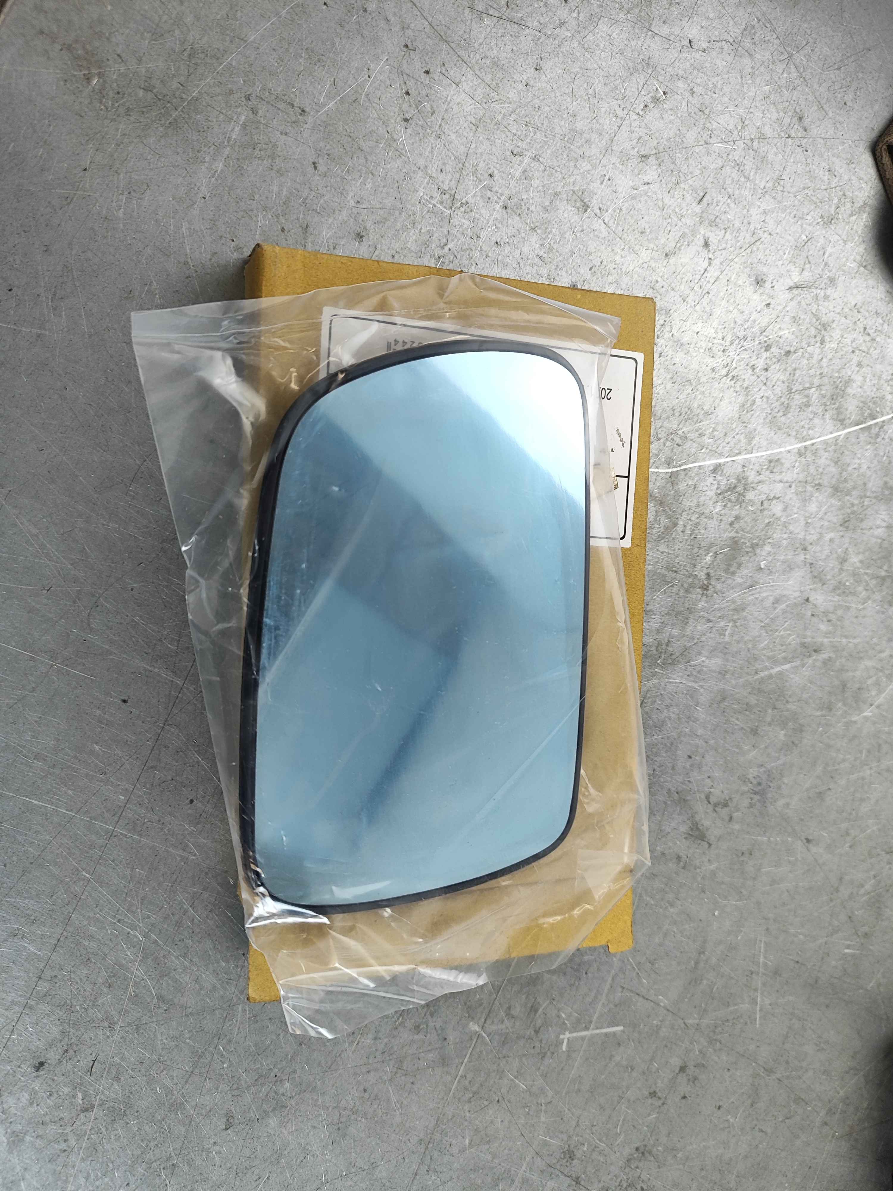 Mirror glass, outside mirror