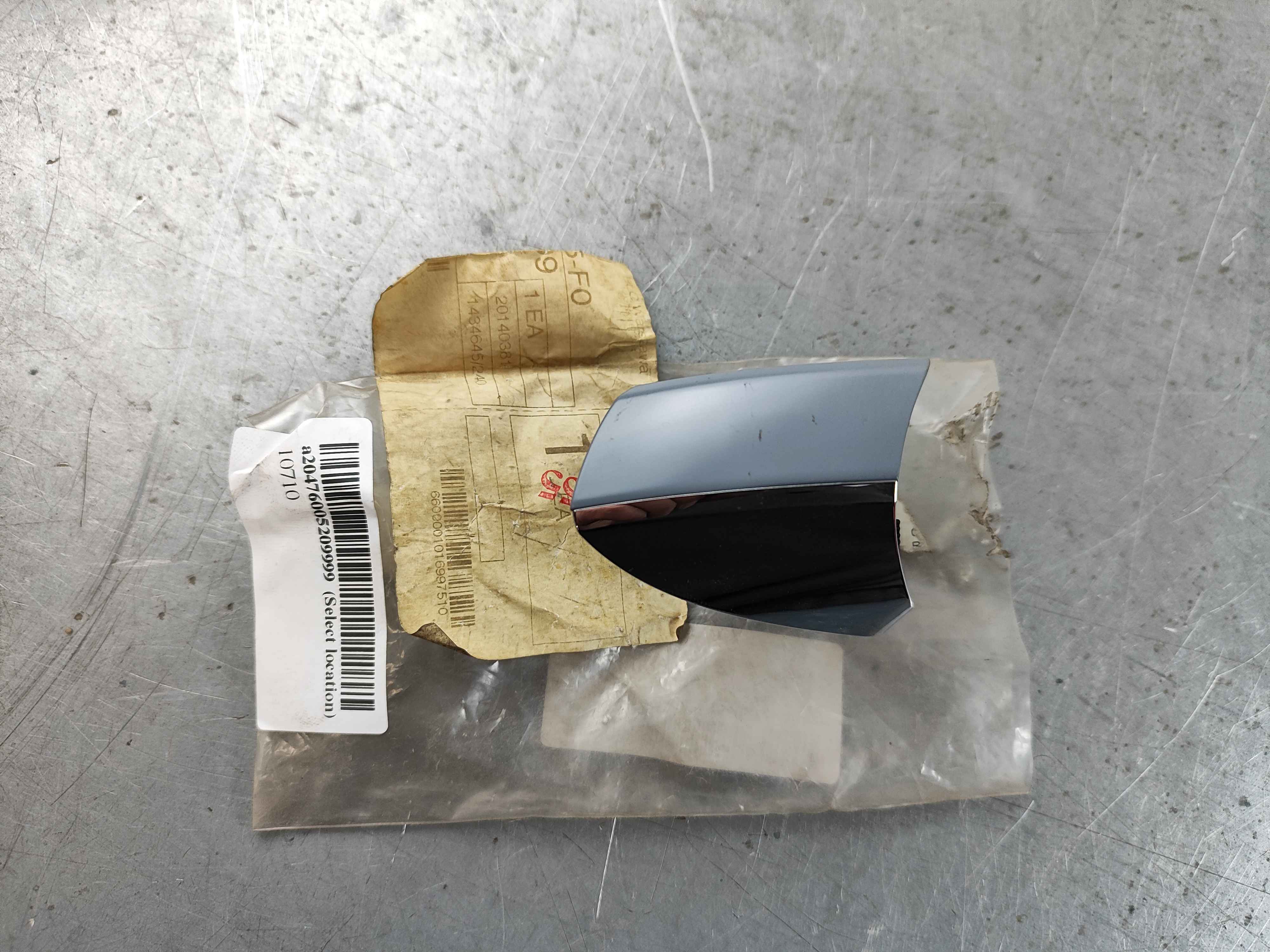 Mercedes-Benz a20476005209999