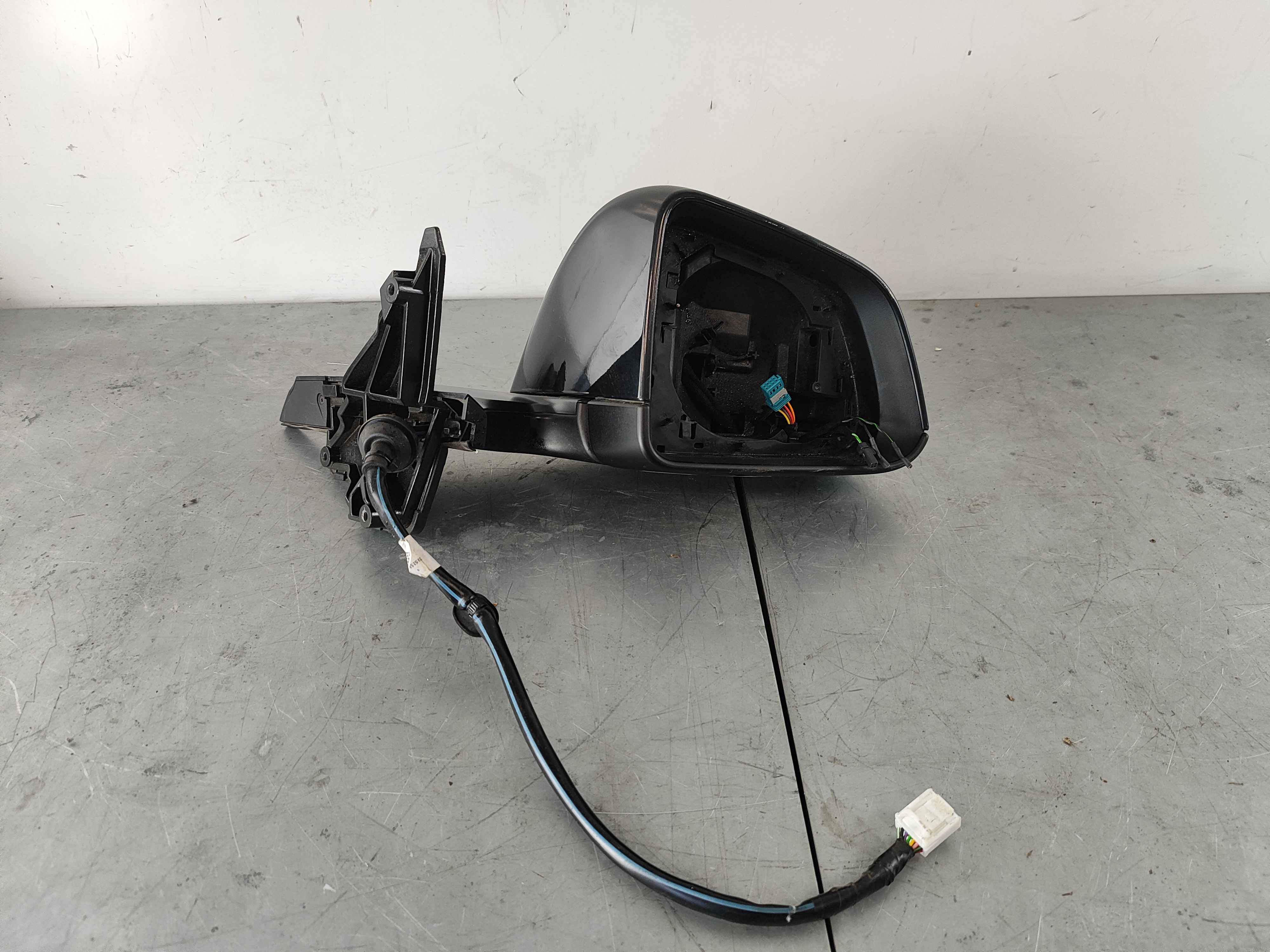 Tesla 111078400L