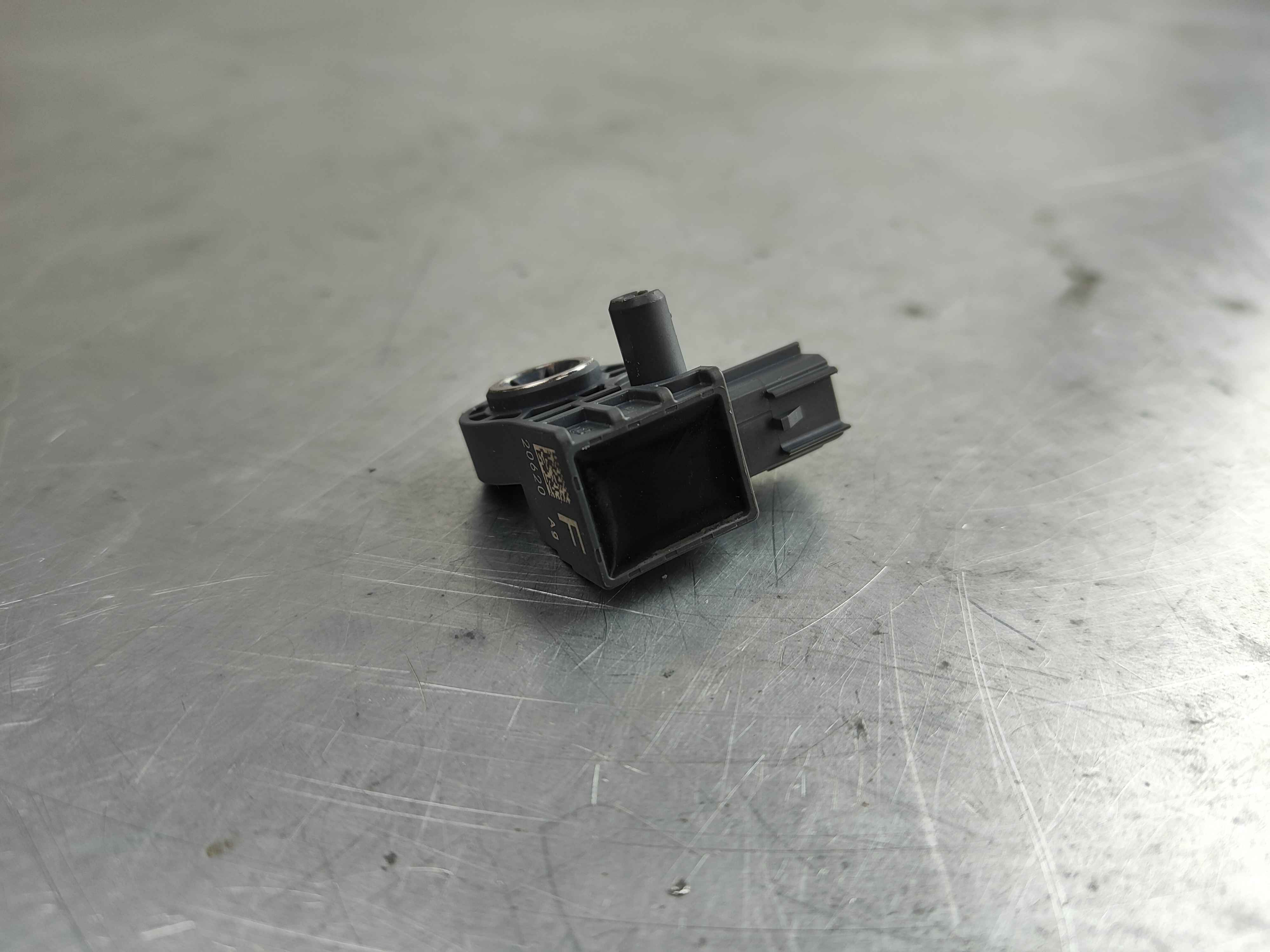 Sensor B-pillar SRS