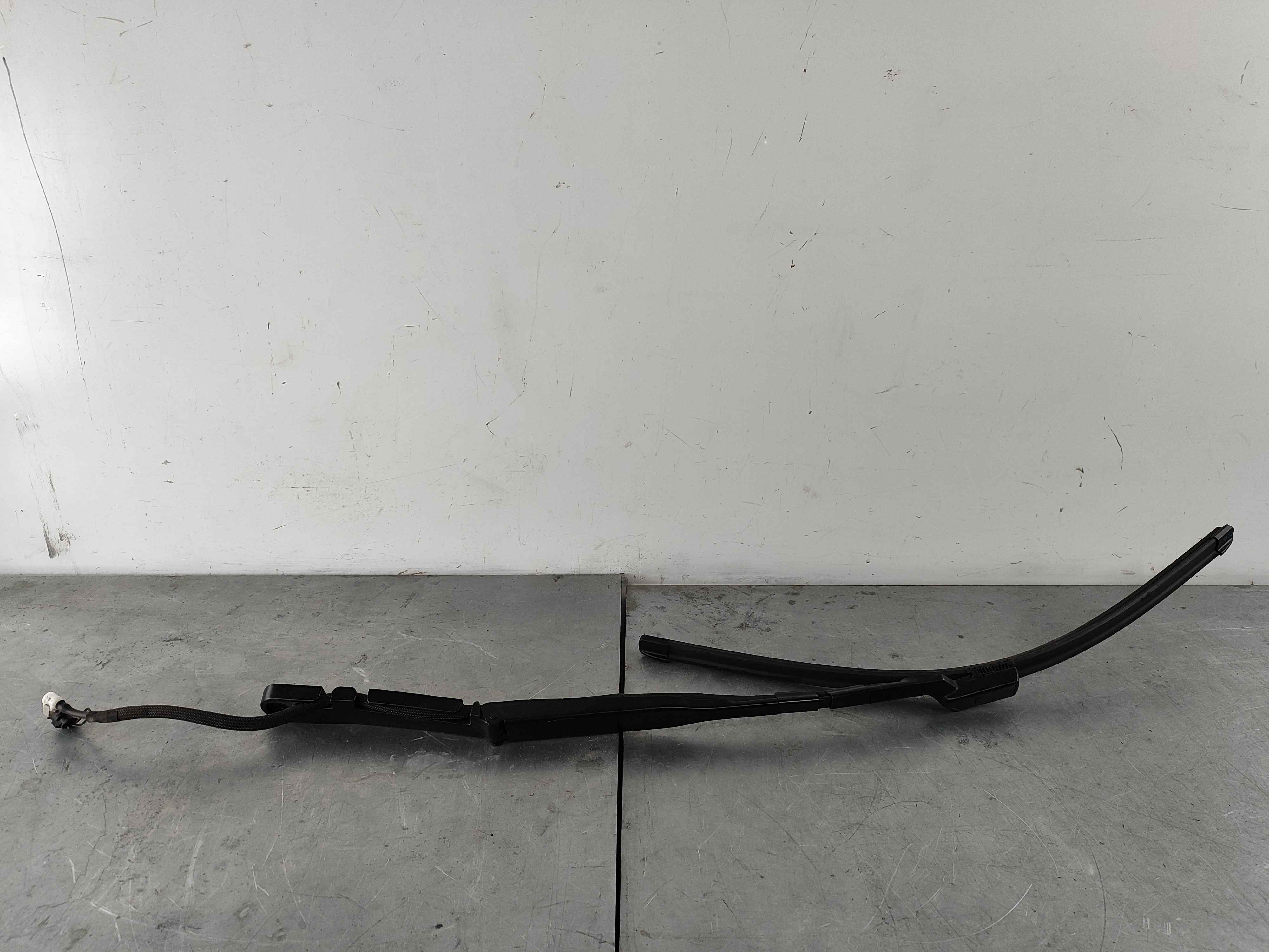 Wiper arm, left (XC60 (18-))