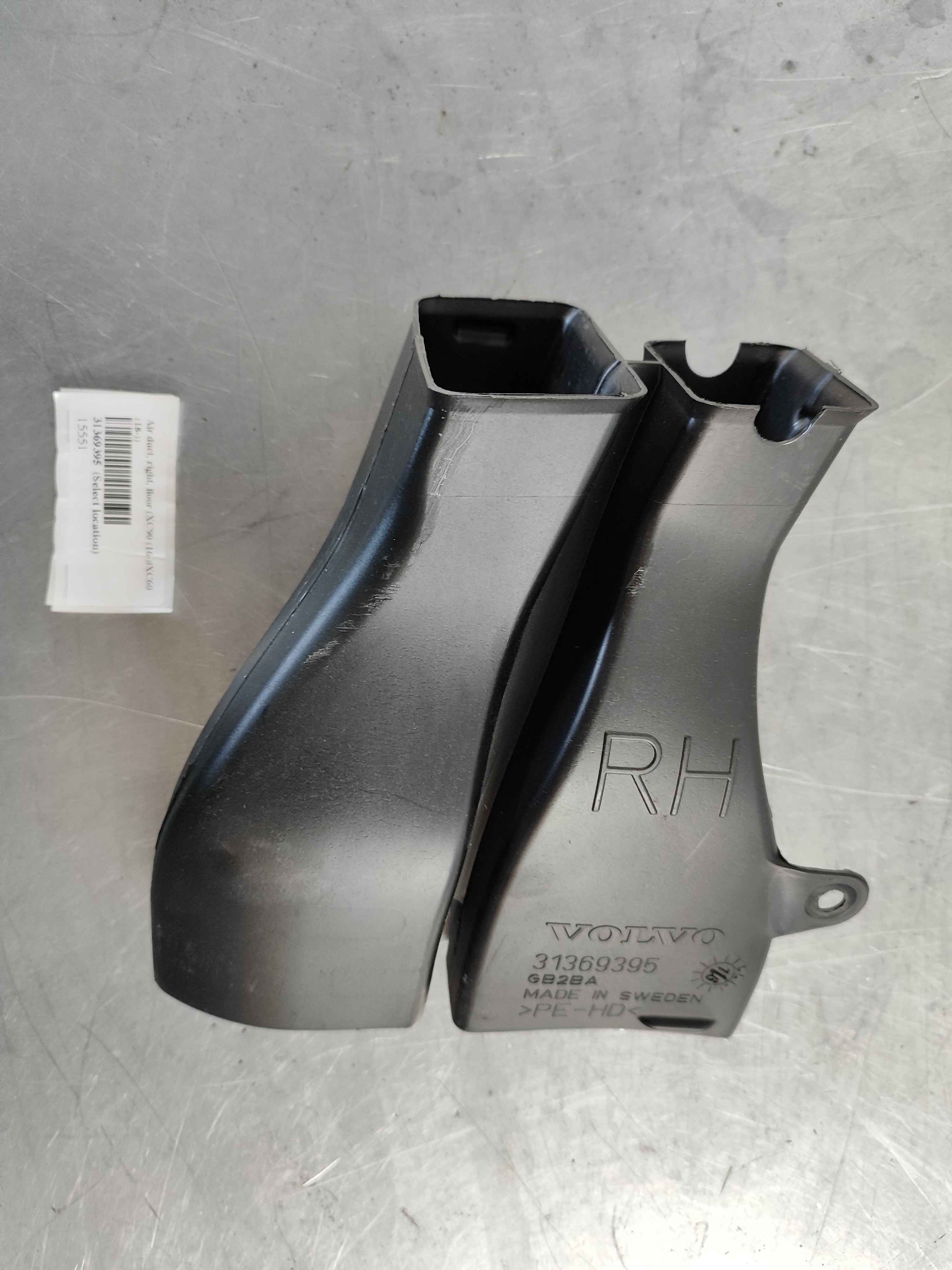 Air duct, right, floor (XC90 (16-)|XC60 (18-))