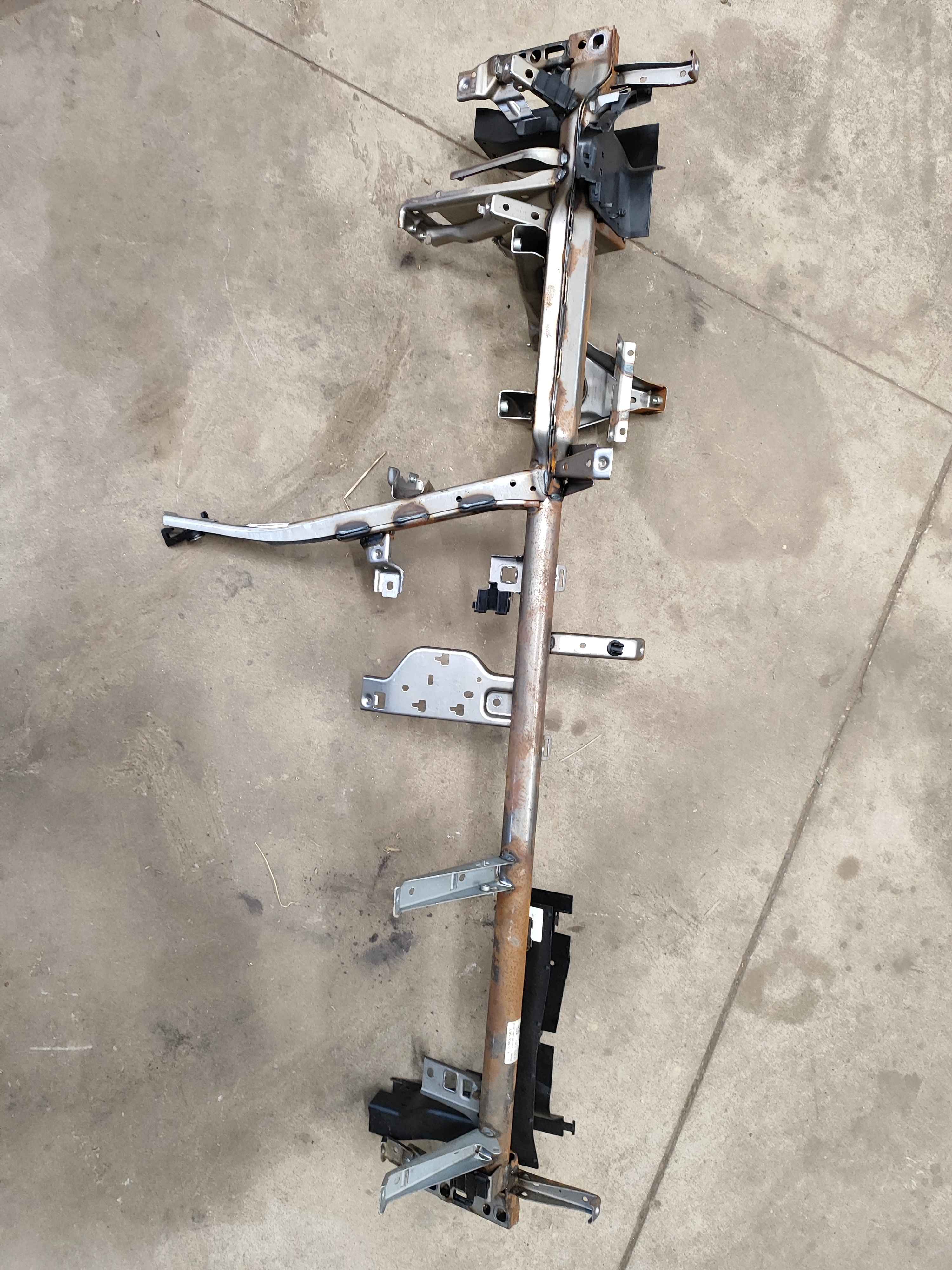 Crossmember | Below Instrument Panel