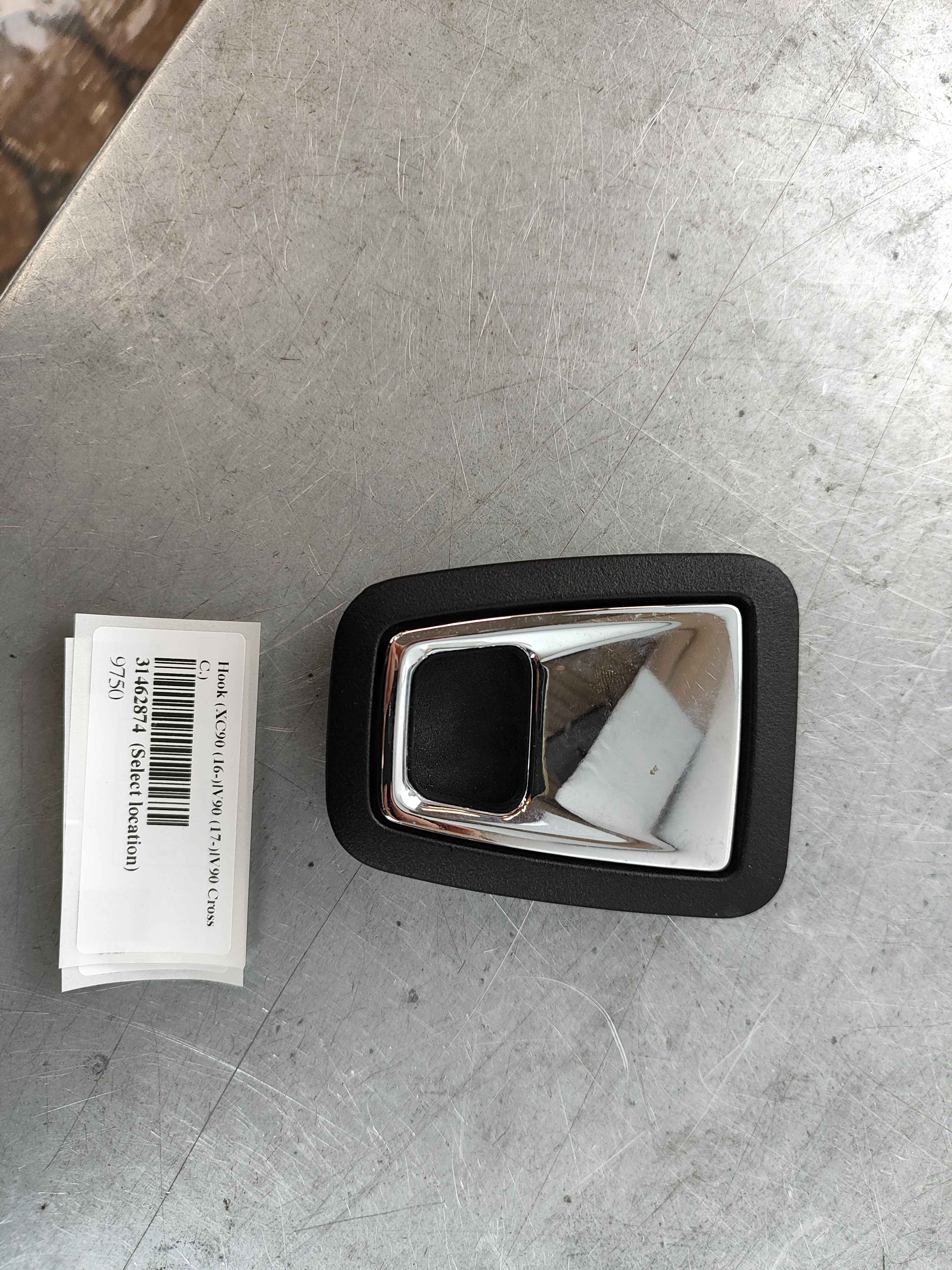 Hook (XC90 (16-)|V90 (17-)|V90 Cross C.)
