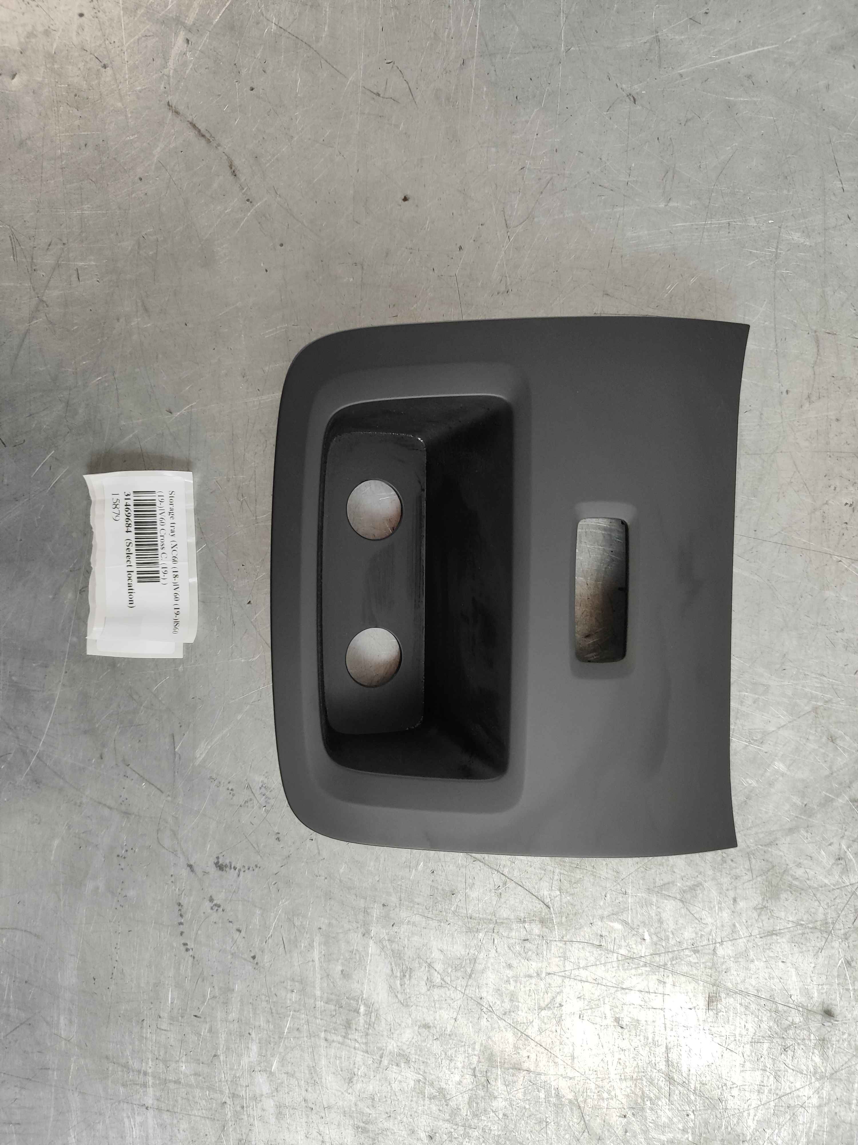 Storage tray (XC60 (18-)|V60 (19-)|S60 (19-)|V60 Cross C. (19-) )