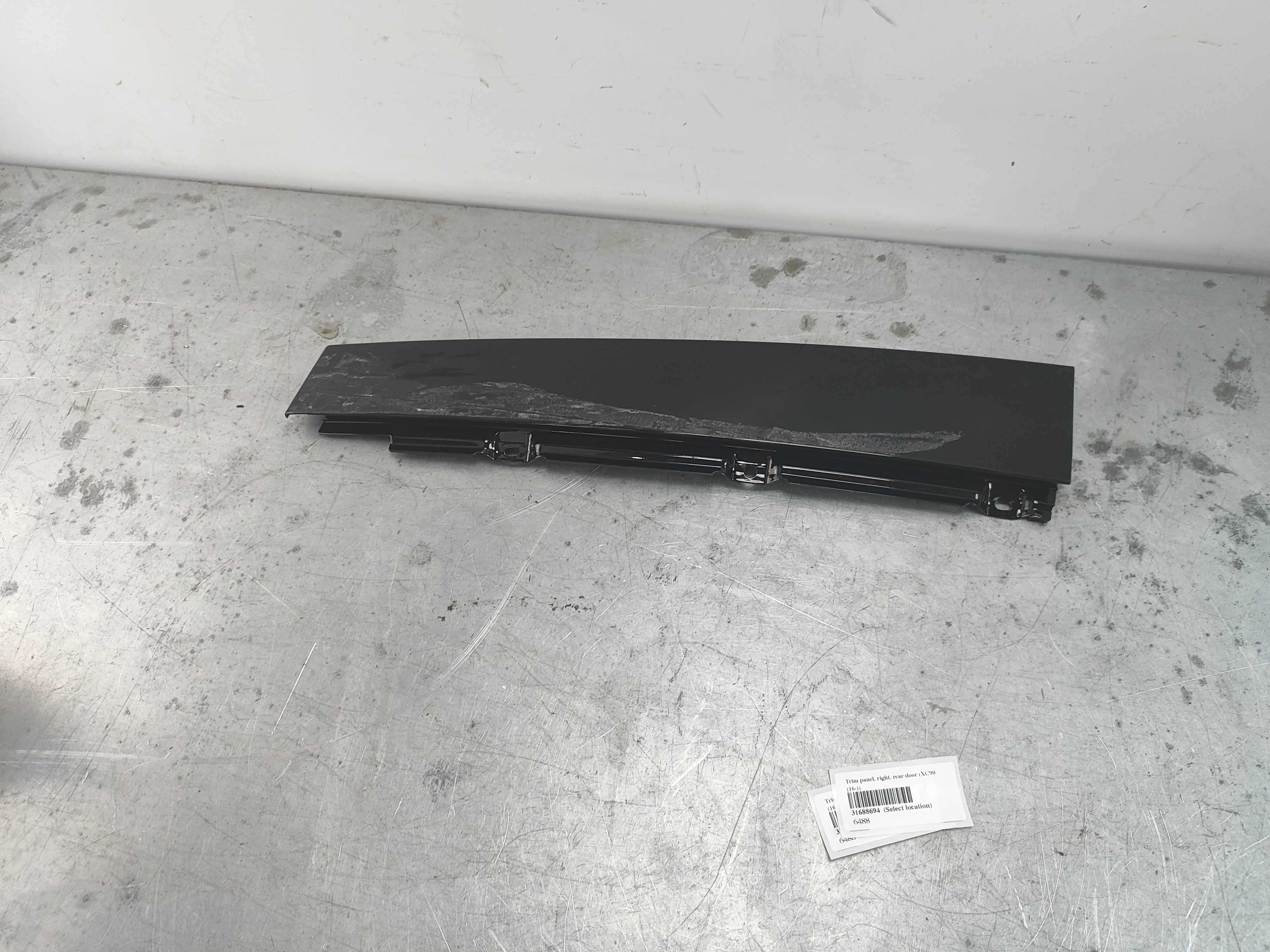 Trim panel, right, rear door (XC90 (16-))