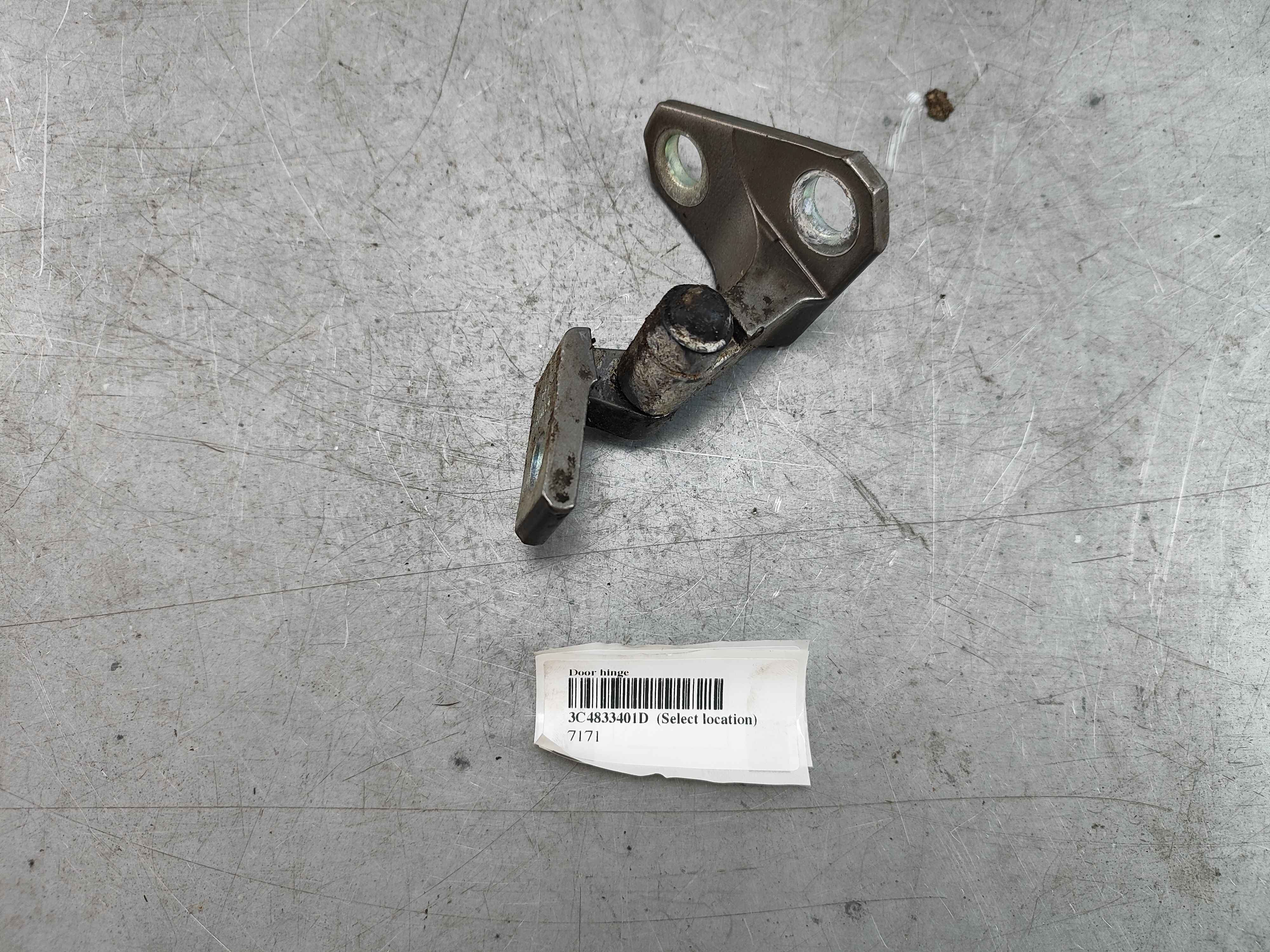 Door hinge