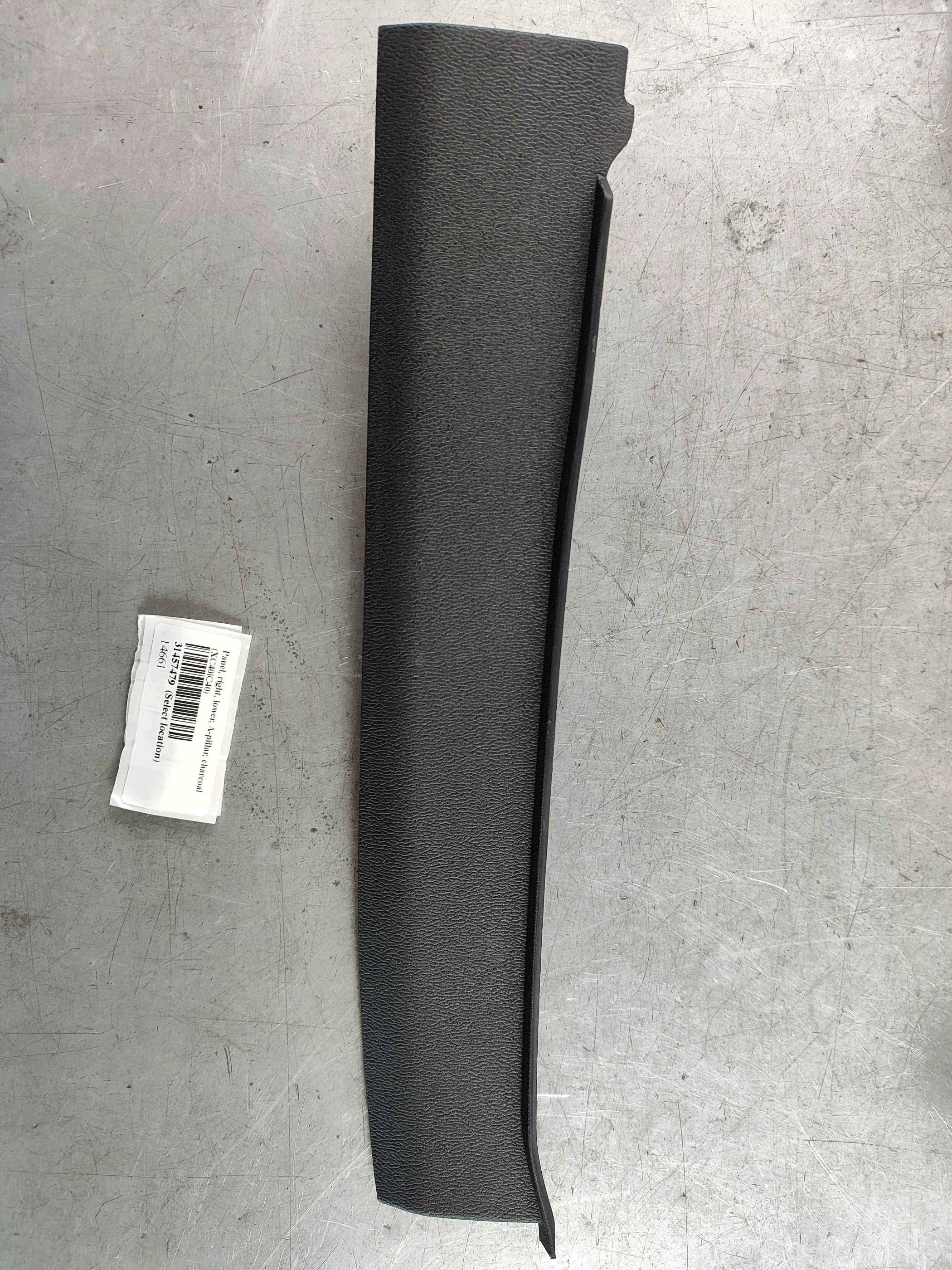 Panel, right, lower, A-pillar, charcoal (XC40|C40)