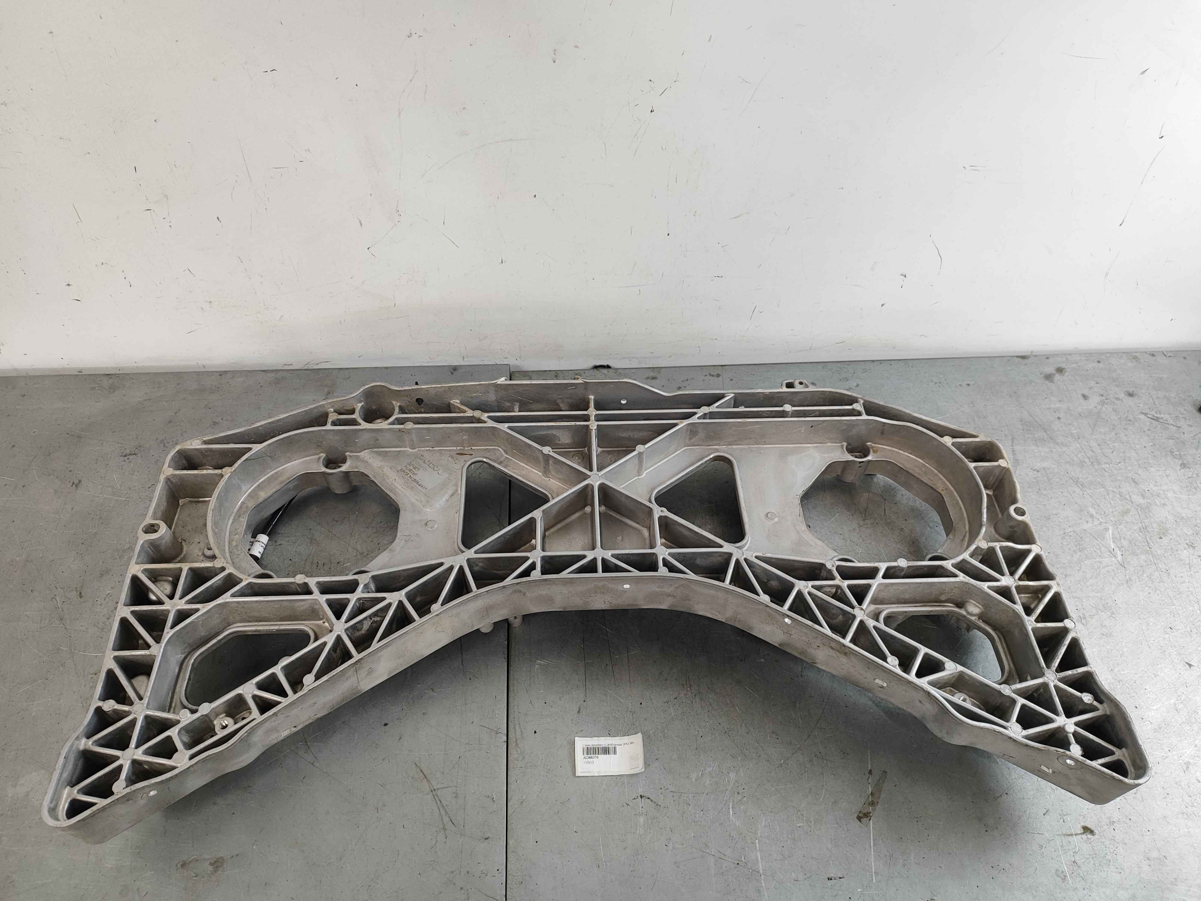 Cross member (C40|Polestar 2|XC40)