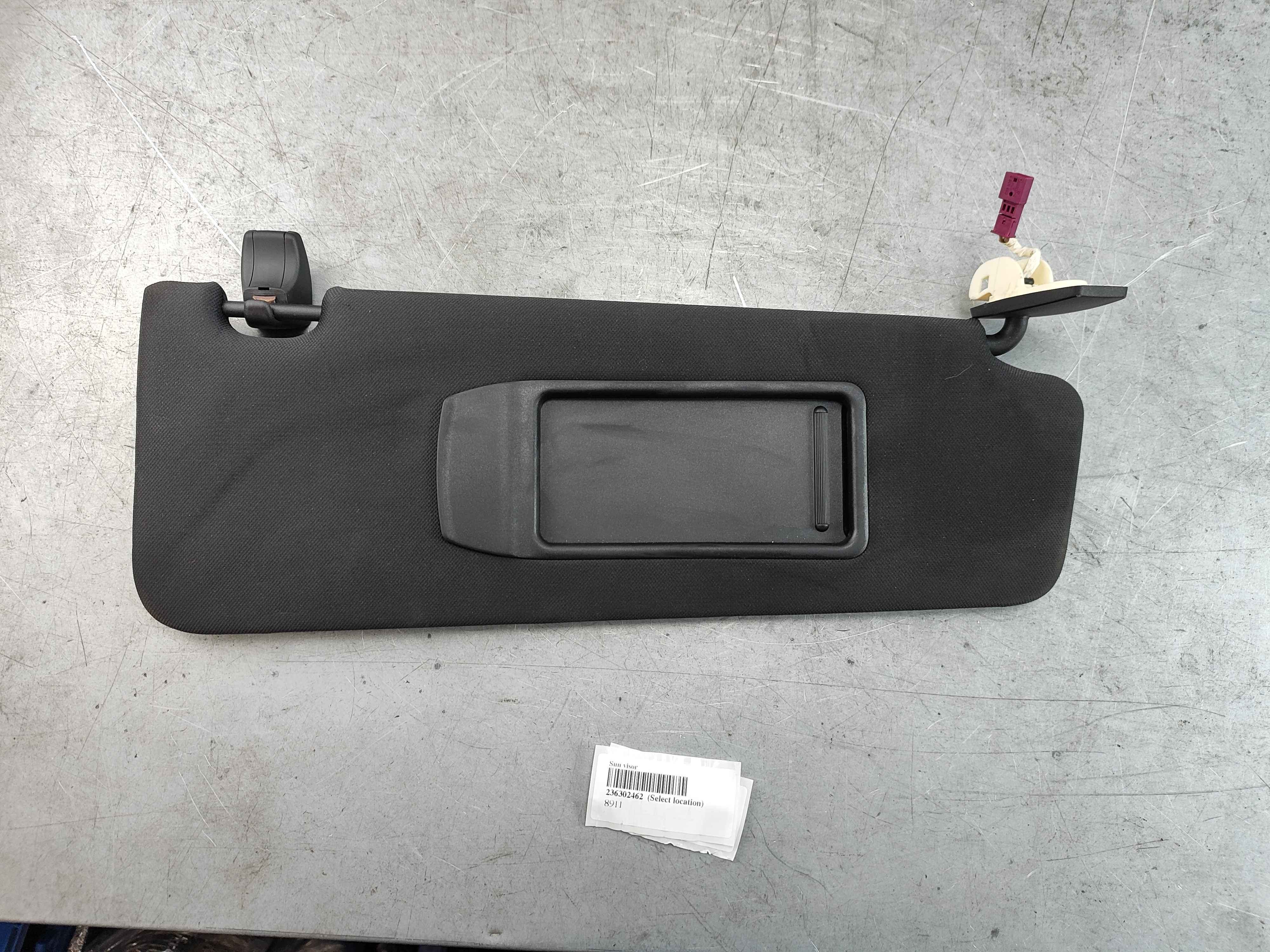 Sun visor