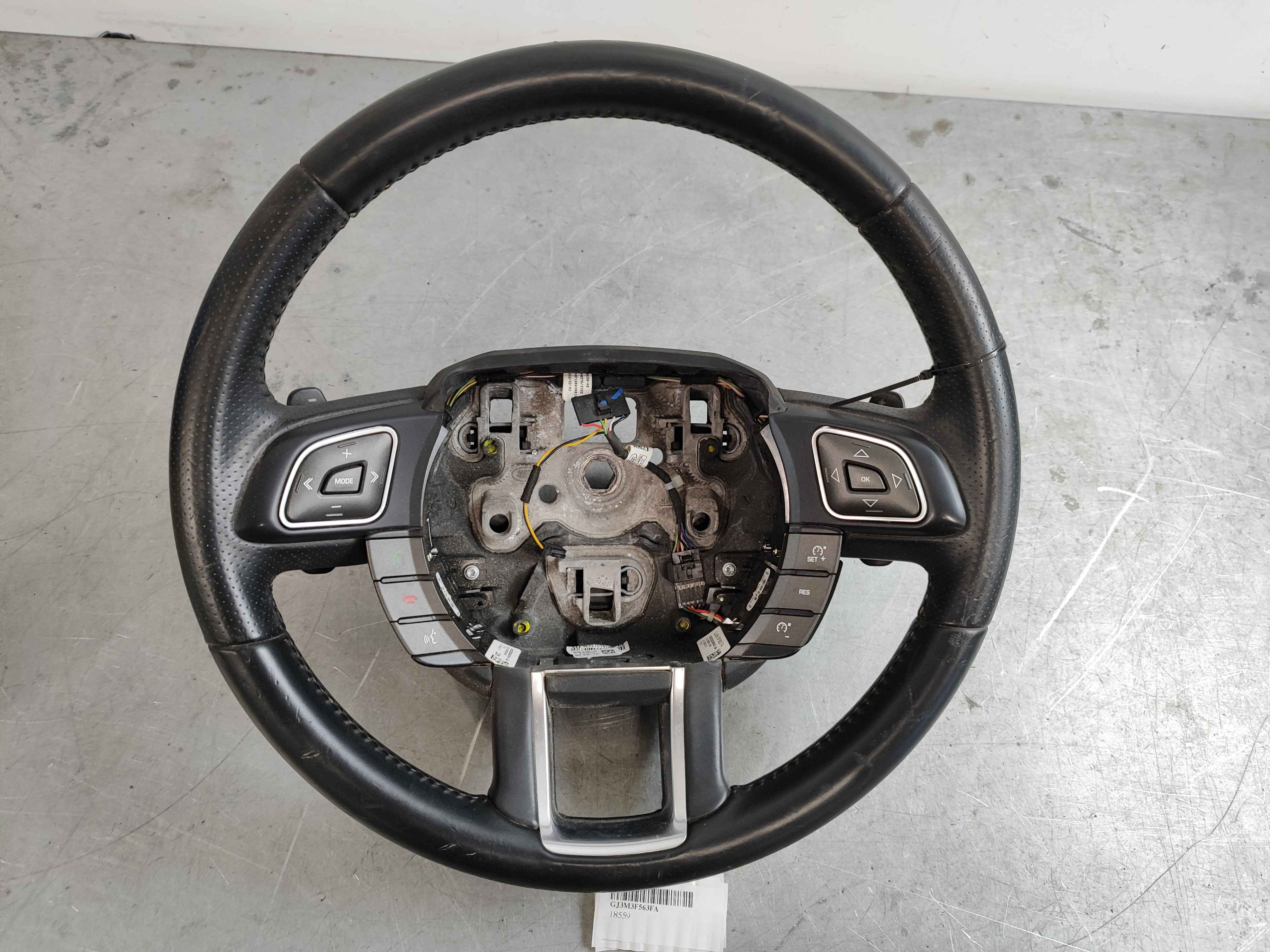 LAND ROVER GJ3M3F563FA