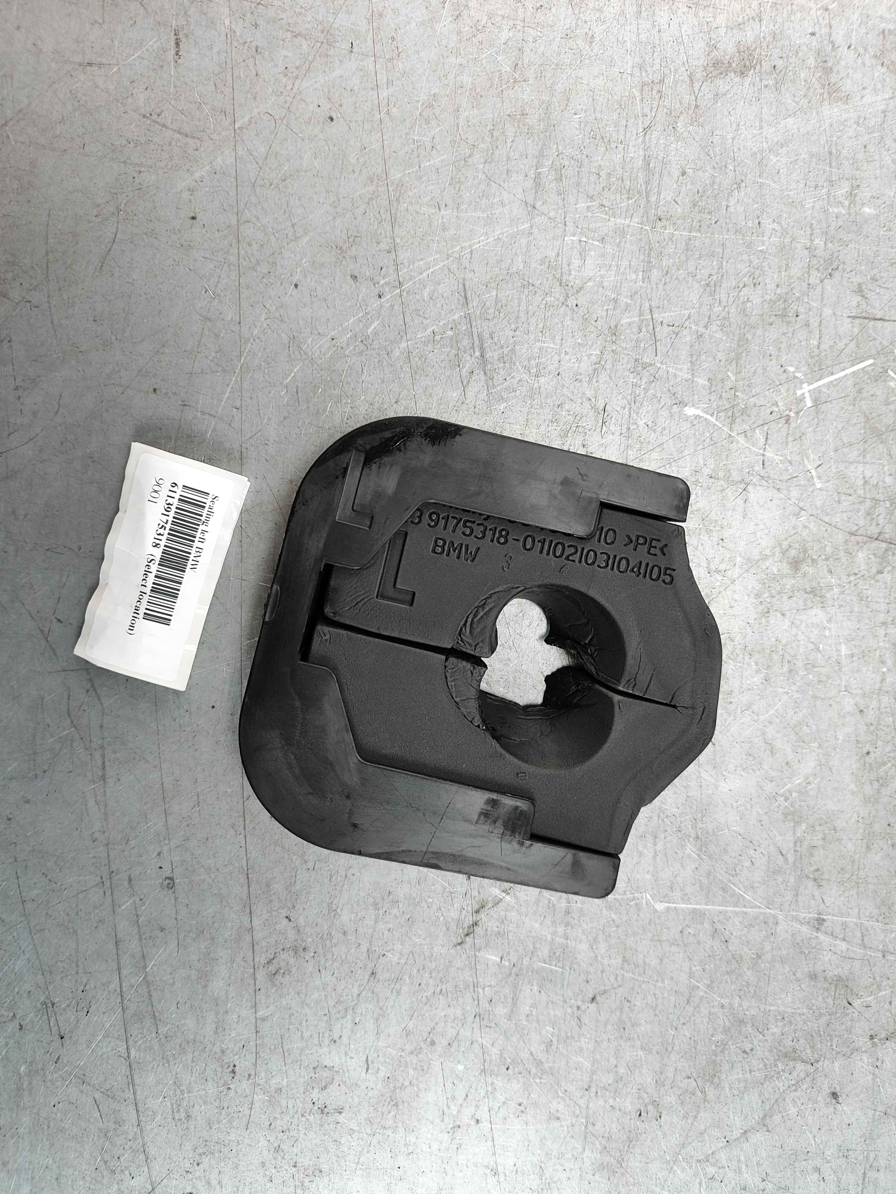 Sealing left BMW
